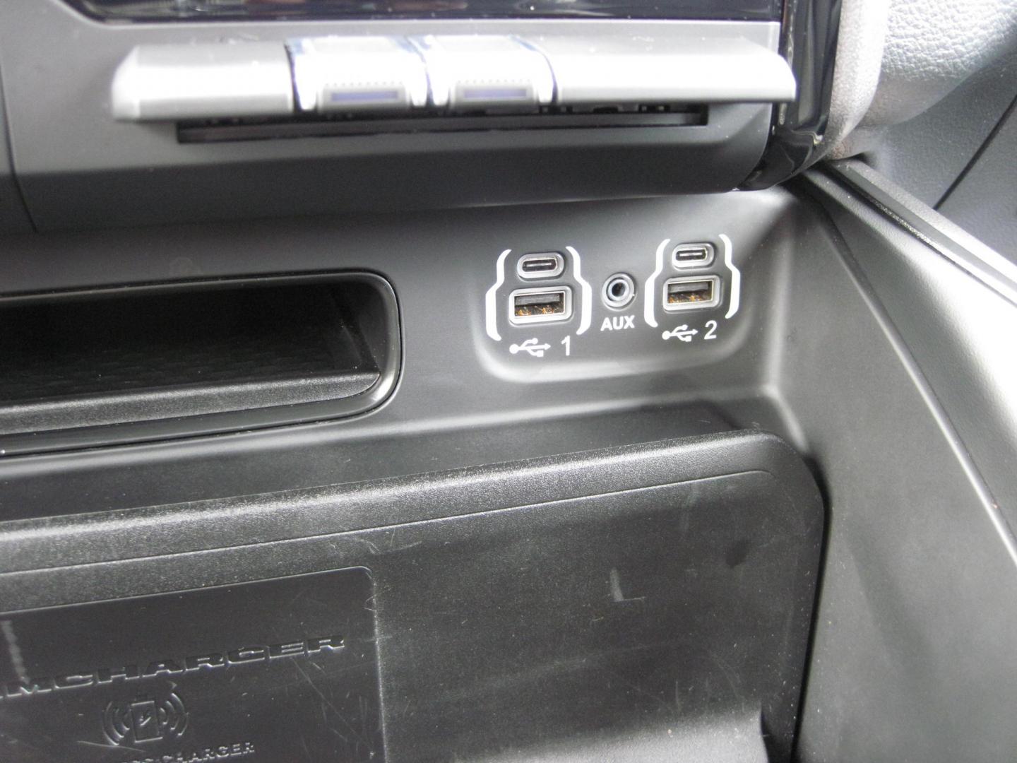 2021 silver /black RAM 1500 Rebel Crew Cab SB 4WD (1C6SRFLT9MN) with an 5.7L V8 OHV 16V engine, 8A transmission, located at 9530 Old Seward Highway, Anchorage, AK, 99515, (907) 349-3343, 61.134140, -149.865570 - Nice Ram 1500 Rebel come take a test drive - Photo#21