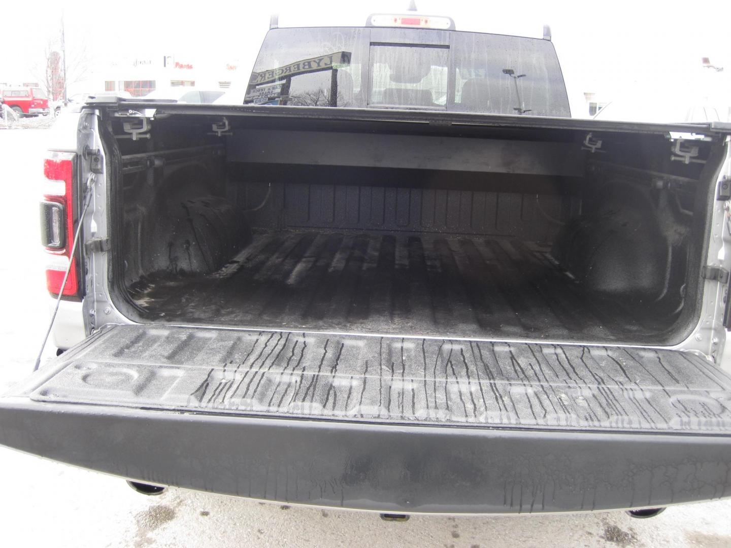 2021 silver /black RAM 1500 Rebel Crew Cab SB 4WD (1C6SRFLT9MN) with an 5.7L V8 OHV 16V engine, 8A transmission, located at 9530 Old Seward Highway, Anchorage, AK, 99515, (907) 349-3343, 61.134140, -149.865570 - Nice Ram 1500 Rebel come take a test drive - Photo#4