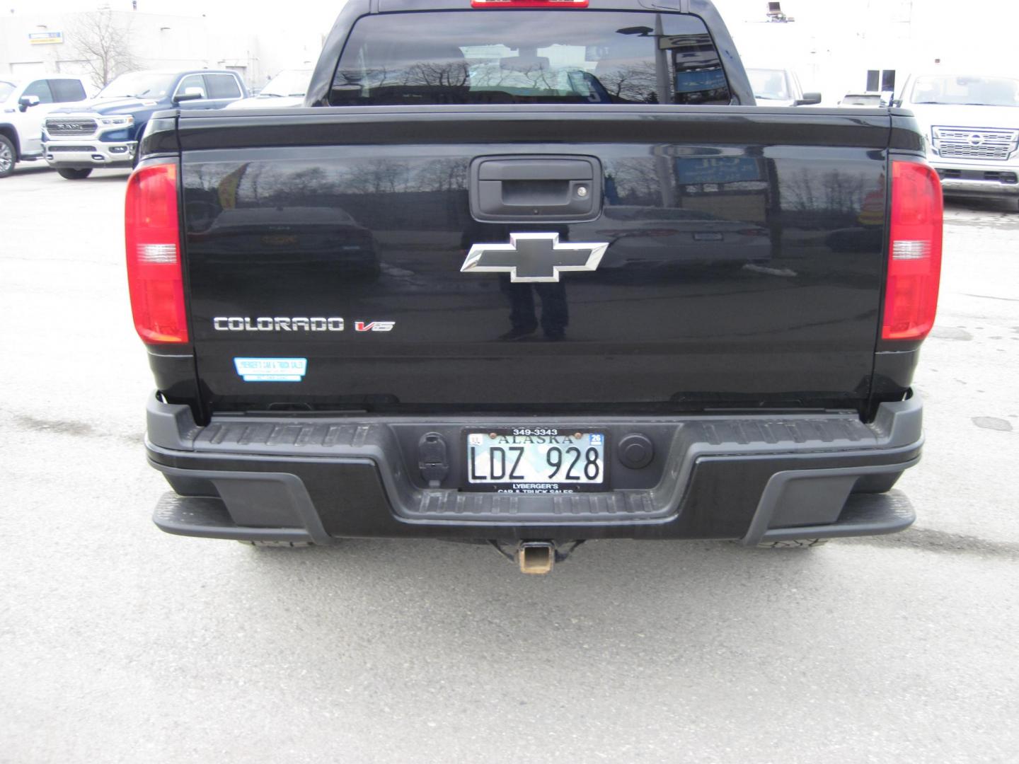 2020 black /black Chevrolet Colorado Work Truck Crew Cab 4WD Long Box (1GCGTBEN4L1) with an 3.6L V6 DOHC 24V GAS engine, 6A transmission, located at 9530 Old Seward Highway, Anchorage, AK, 99515, (907) 349-3343, 61.134140, -149.865570 - Nice 2020 Chevrolet Colorado 4wd come take a test drive. - Photo#3