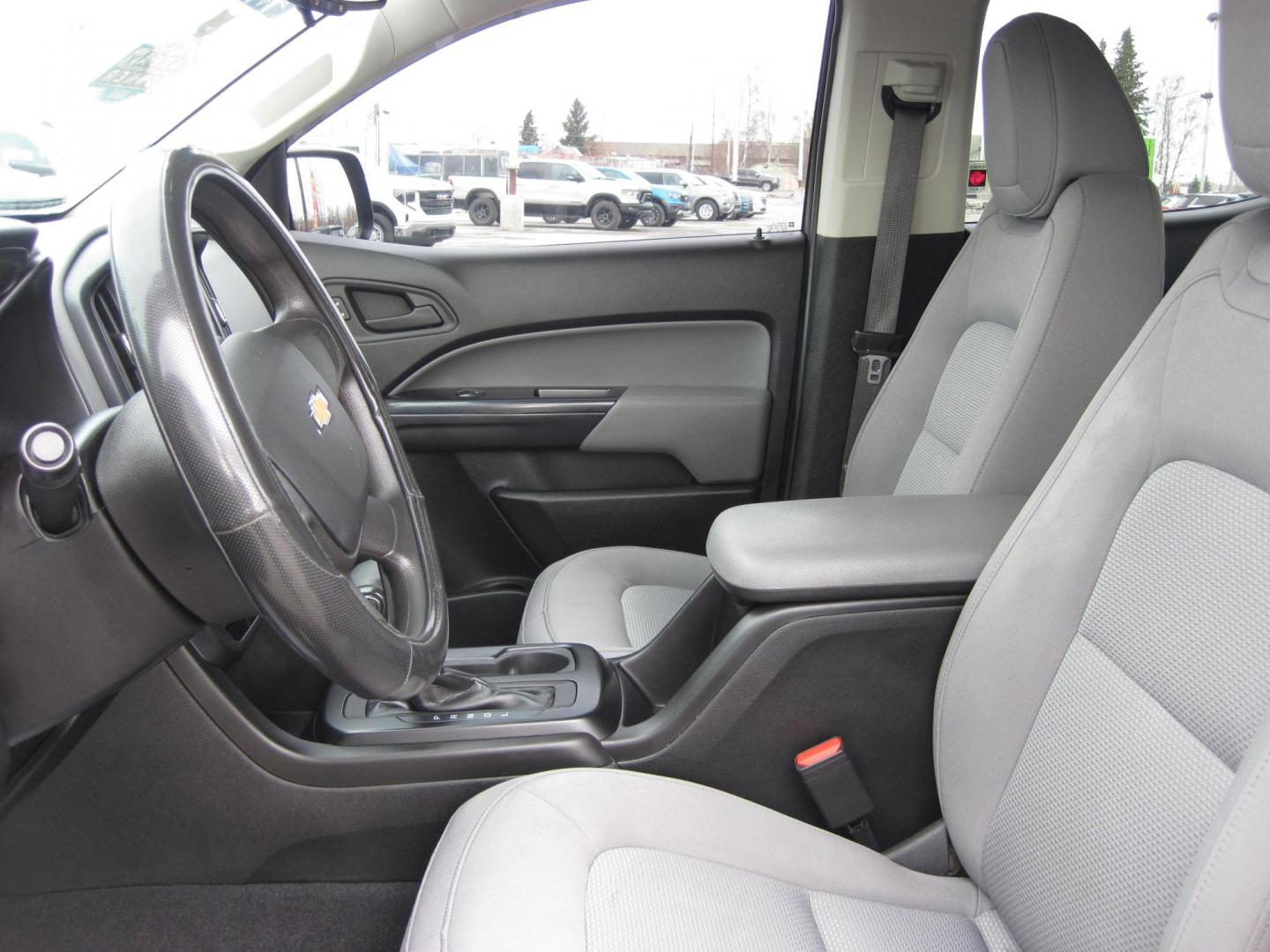 2020 black /black Chevrolet Colorado Work Truck Crew Cab 4WD Long Box (1GCGTBEN4L1) with an 3.6L V6 DOHC 24V GAS engine, 6A transmission, located at 9530 Old Seward Highway, Anchorage, AK, 99515, (907) 349-3343, 61.134140, -149.865570 - Nice 2020 Chevrolet Colorado 4wd come take a test drive. - Photo#9