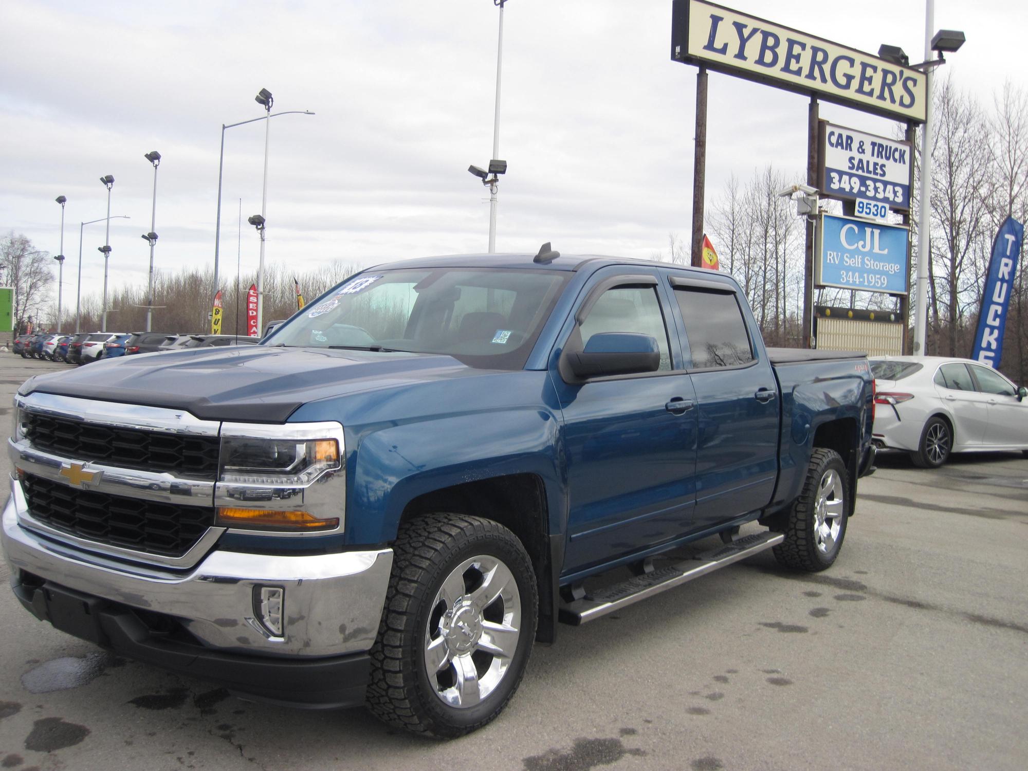 photo of 2018 Chevrolet Silverado 1500 LT Crew Cab 4WD