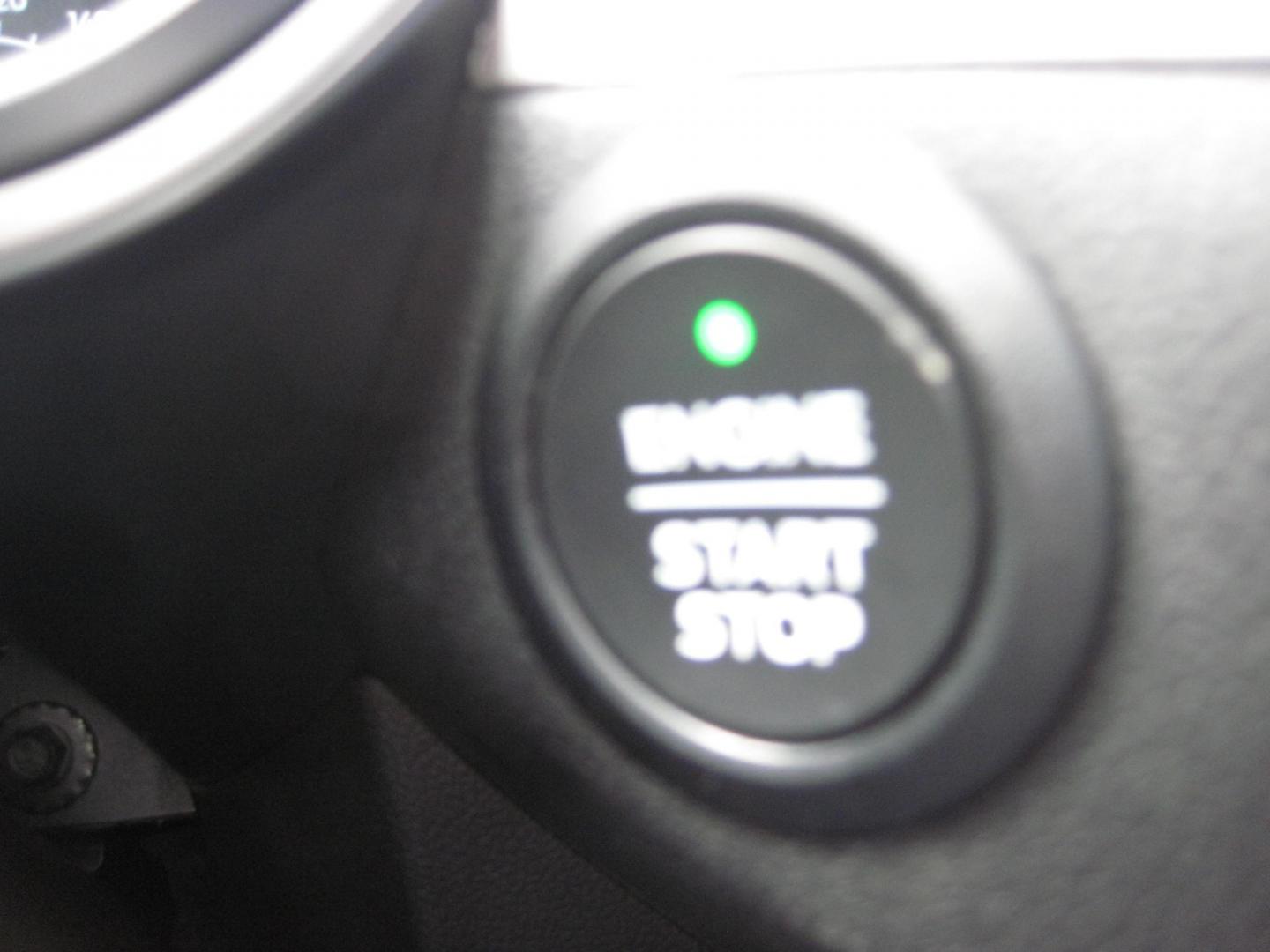 2022 silver /gray Ford Escape SE AWD (1FMCU9G6XNU) with an 1.5L L3 engine, 6A transmission, located at 9530 Old Seward Highway, Anchorage, AK, 99515, (907) 349-3343, 61.134140, -149.865570 - Nice 2022 Ford Escape SE AWD come take a test drive - Photo#14