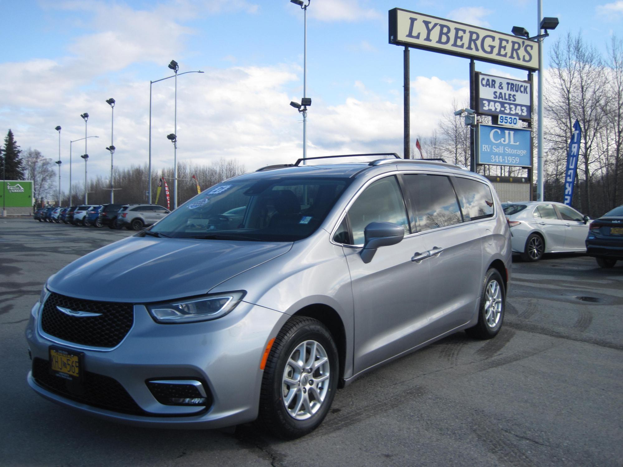 photo of 2021 Chrysler Pacifica Touring-L