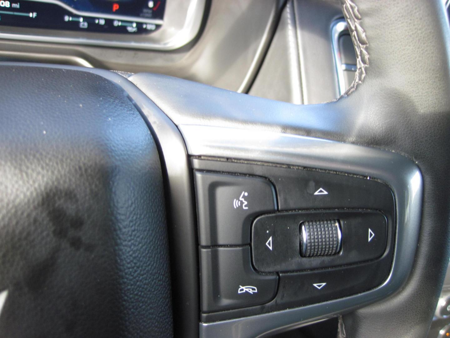2023 black /black Chevrolet Suburban LT 4WD (1GNSKCKD9PR) with an 5.3L V8 OHV 16V engine, 10A transmission, located at 9530 Old Seward Highway, Anchorage, AK, 99515, (907) 349-3343, 61.134140, -149.865570 - Nice 2023 Chevrolet Suburban LT, Come take a test drive. - Photo#18