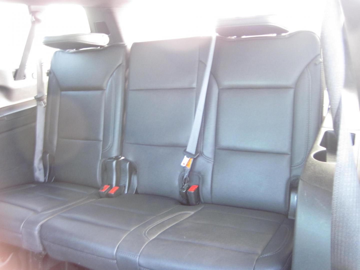 2023 black /black Chevrolet Suburban LT 4WD (1GNSKCKD9PR) with an 5.3L V8 OHV 16V engine, 10A transmission, located at 9530 Old Seward Highway, Anchorage, AK, 99515, (907) 349-3343, 61.134140, -149.865570 - Nice 2023 Chevrolet Suburban LT, Come take a test drive. - Photo#6