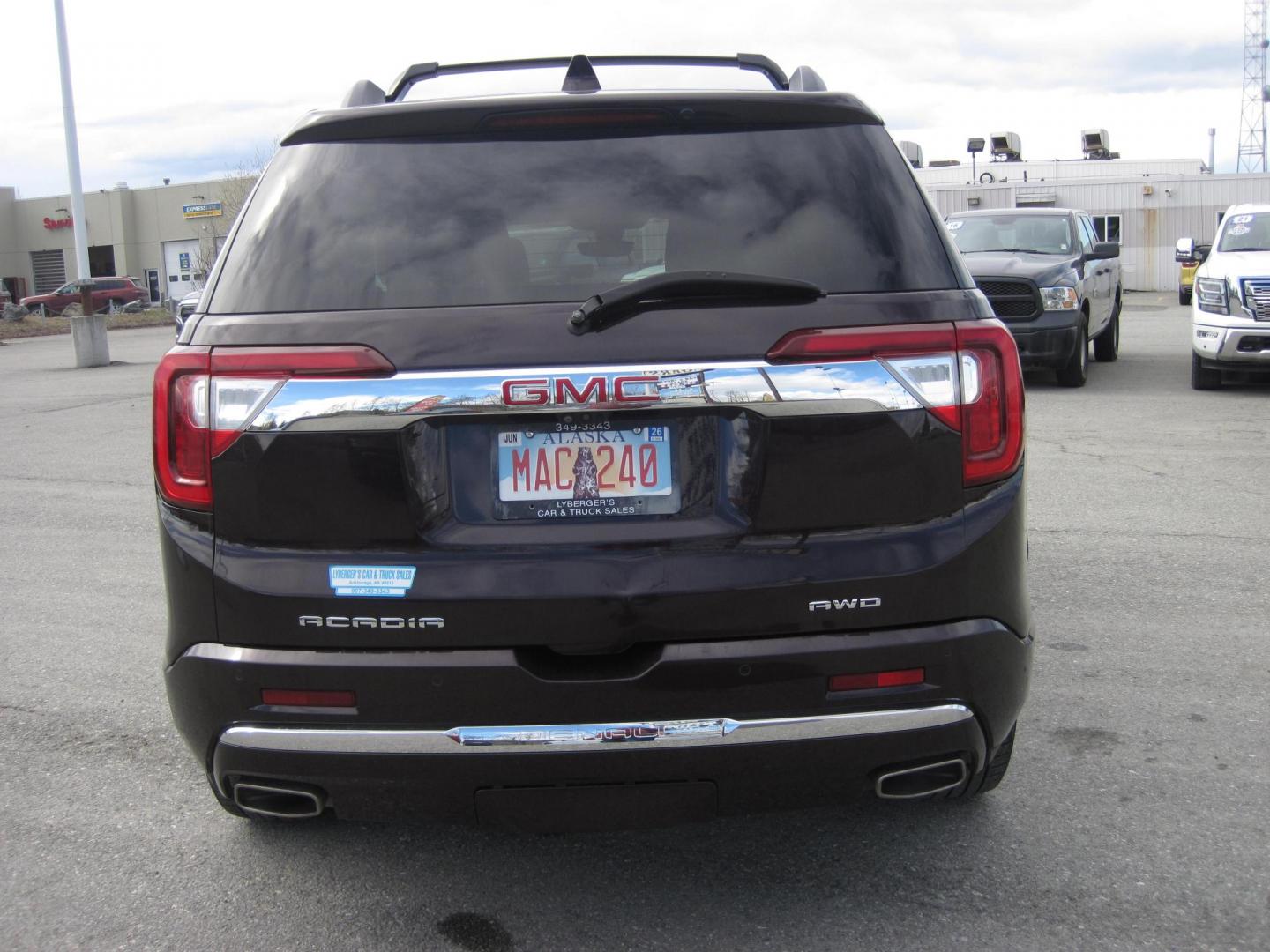 2020 brown /black GMC Acadia Denali AWD (1GKKNXLS2LZ) with an 3.6L V6 DOHC 24V engine, 6A transmission, located at 9530 Old Seward Highway, Anchorage, AK, 99515, (907) 349-3343, 61.134140, -149.865570 - Loaded 2020 GMC Acadia Denali come take a test drive - Photo#3