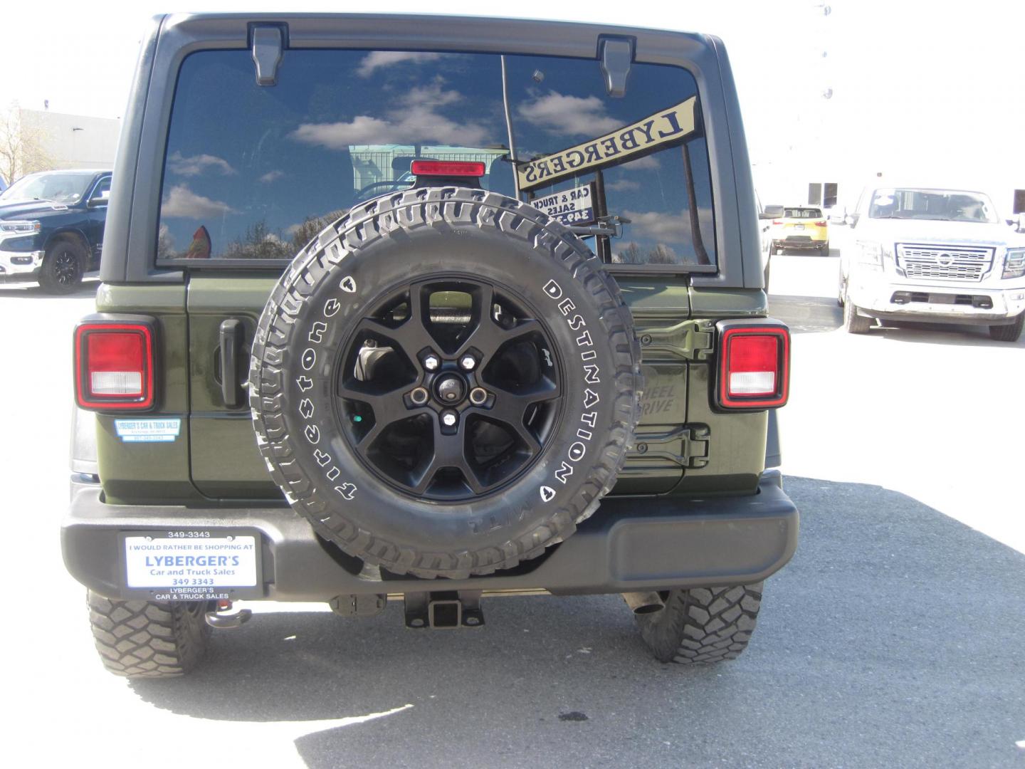 2022 green /black Jeep Wrangler Unlimited Sport (1C4HJXDG8NW) with an 3.6L V6 DOHC 24V FFV engine, 6A transmission, located at 9530 Old Seward Highway, Anchorage, AK, 99515, (907) 349-3343, 61.134140, -149.865570 - Nice Jeep Wrangler Unlimited come take a test drive - Photo#3