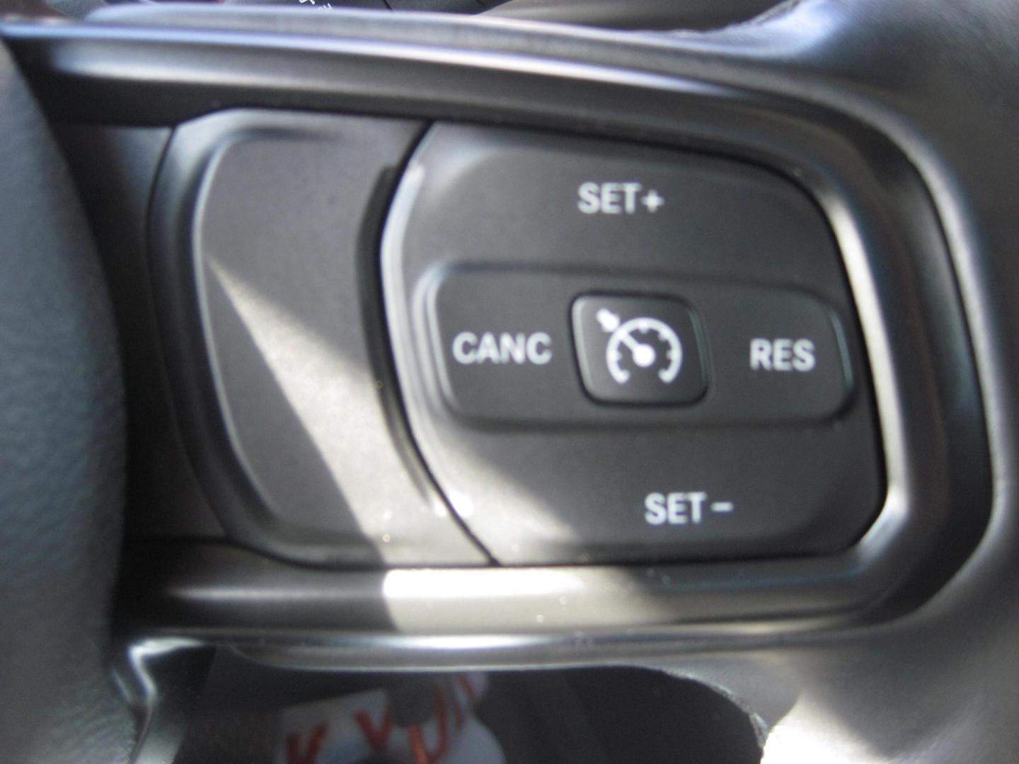 2022 green /black Jeep Wrangler Unlimited Sport (1C4HJXDG8NW) with an 3.6L V6 DOHC 24V FFV engine, 6A transmission, located at 9530 Old Seward Highway, Anchorage, AK, 99515, (907) 349-3343, 61.134140, -149.865570 - Nice Jeep Wrangler Unlimited come take a test drive - Photo#13