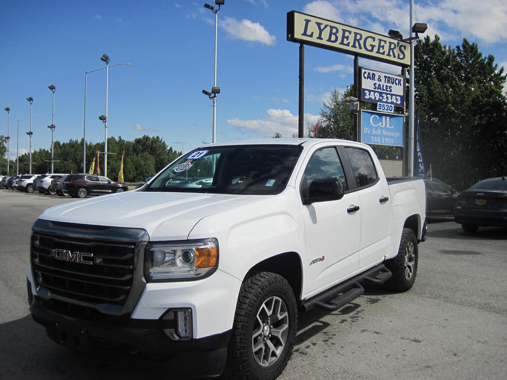photo of 2021 GMC Canyon AT4 Crew Cab w/Cloth 4WD