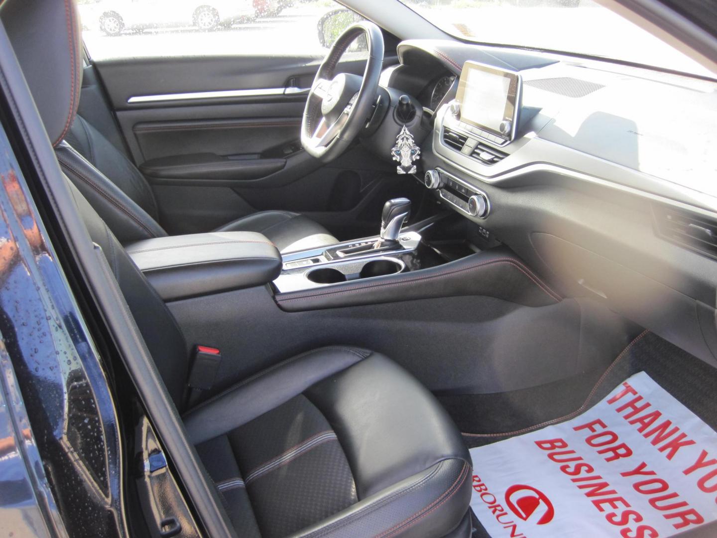 2023 black /black Nissan Altima 2.5 SR AWD (1N4BL4CW2PN) with an 2.5L L4 DOHC 16V engine, CVT transmission, located at 9530 Old Seward Highway, Anchorage, AK, 99515, (907) 349-3343, 61.134140, -149.865570 - Nice 2023 Nissan Altima SR awd come take a test drive - Photo#7