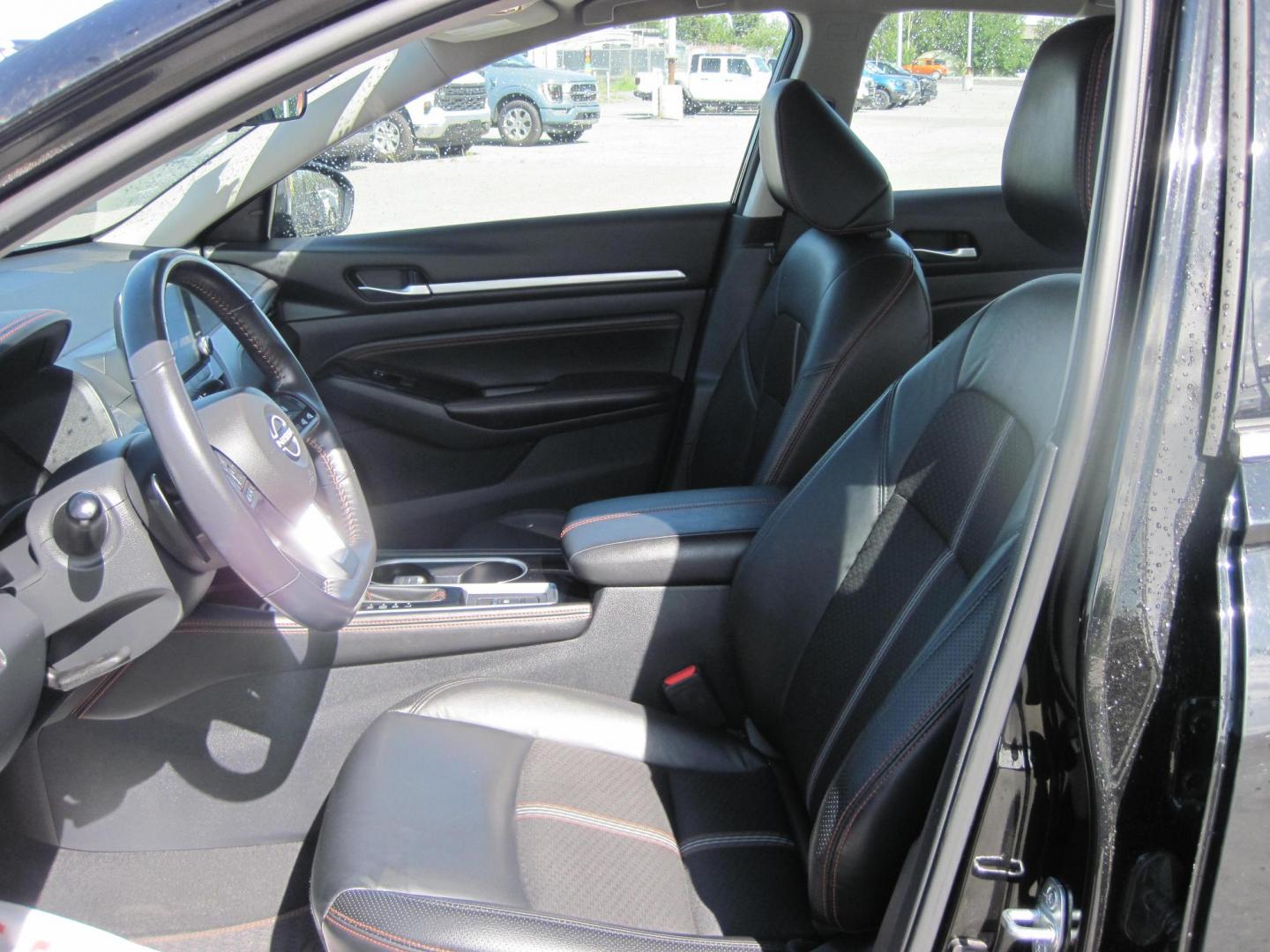 2023 black /black Nissan Altima 2.5 SR AWD (1N4BL4CW2PN) with an 2.5L L4 DOHC 16V engine, CVT transmission, located at 9530 Old Seward Highway, Anchorage, AK, 99515, (907) 349-3343, 61.134140, -149.865570 - Nice 2023 Nissan Altima SR awd come take a test drive - Photo#8