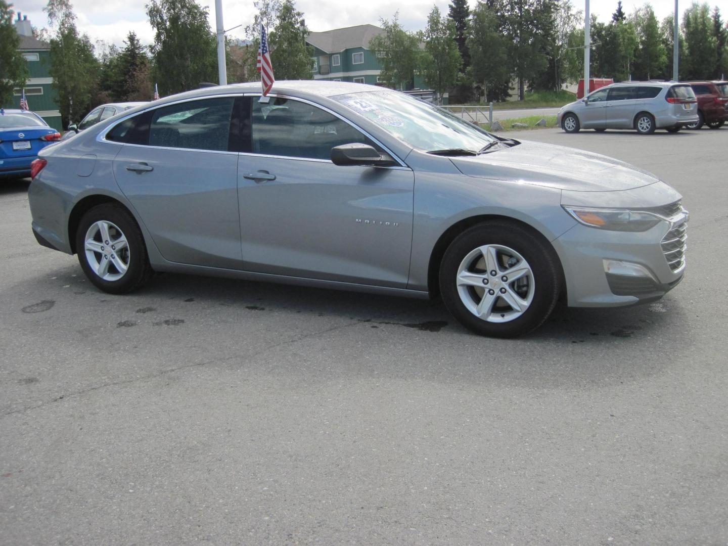 2023 gray /black Chevrolet Malibu 1FL (1G1ZC5ST1PF) with an 1.5L L4 DOHC 16V engine, 6A transmission, located at 9530 Old Seward Highway, Anchorage, AK, 99515, (907) 349-3343, 61.134140, -149.865570 - Low Miles on this 2023 Chevrolet Malibu LS come take a test drive. - Photo#2