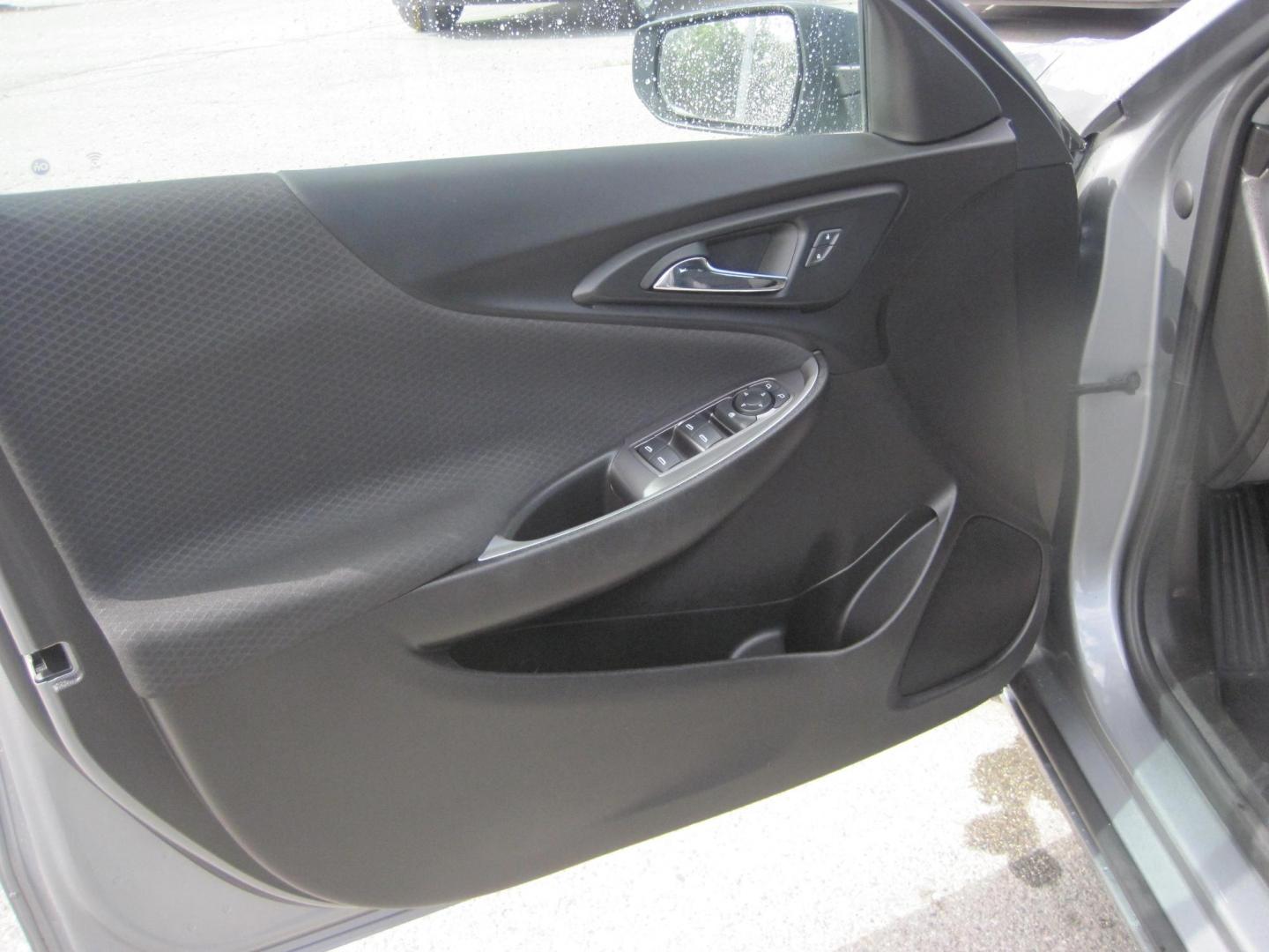 2023 gray /black Chevrolet Malibu 1FL (1G1ZC5ST1PF) with an 1.5L L4 DOHC 16V engine, 6A transmission, located at 9530 Old Seward Highway, Anchorage, AK, 99515, (907) 349-3343, 61.134140, -149.865570 - Low Miles on this 2023 Chevrolet Malibu LS come take a test drive. - Photo#6