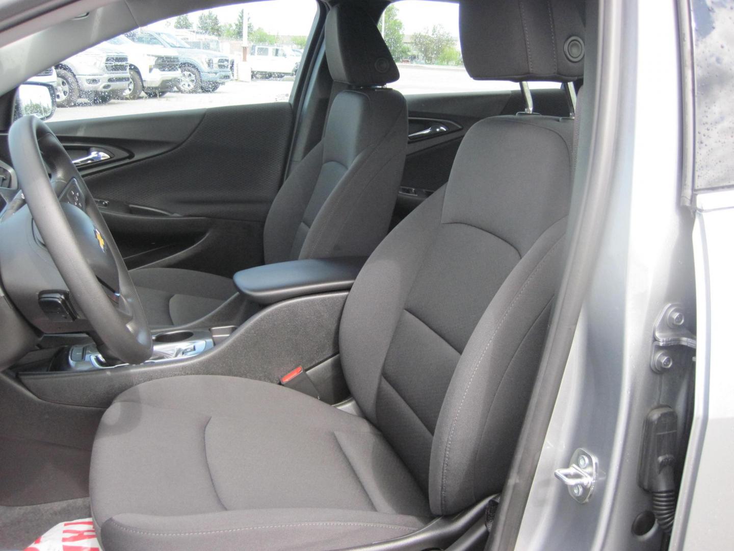 2023 gray /black Chevrolet Malibu 1FL (1G1ZC5ST1PF) with an 1.5L L4 DOHC 16V engine, 6A transmission, located at 9530 Old Seward Highway, Anchorage, AK, 99515, (907) 349-3343, 61.134140, -149.865570 - Low Miles on this 2023 Chevrolet Malibu LS come take a test drive. - Photo#8