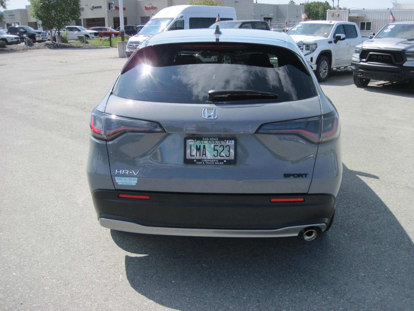 2024 gray /black Honda HR-V Sport AWD (3CZRZ2H50RM) with an 1.8L L4 DOHC 16V engine, CVT transmission, located at 9530 Old Seward Highway, Anchorage, AK, 99515, (907) 349-3343, 61.134140, -149.865570 - Low Miles on this 2024 Honda HR-V sport come take a test drive. - Photo#4