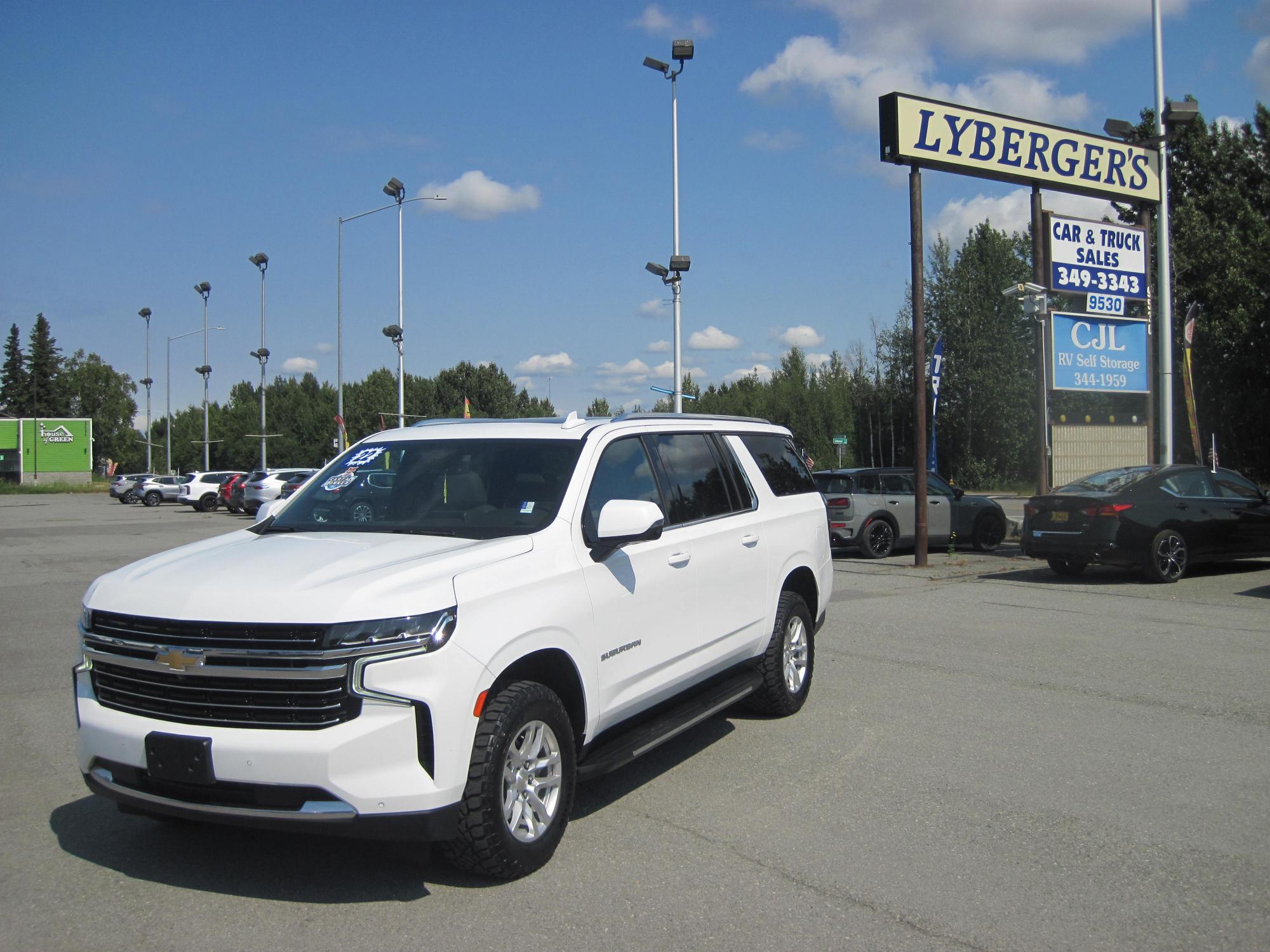 photo of 2022 Chevrolet Suburban LT 4WD