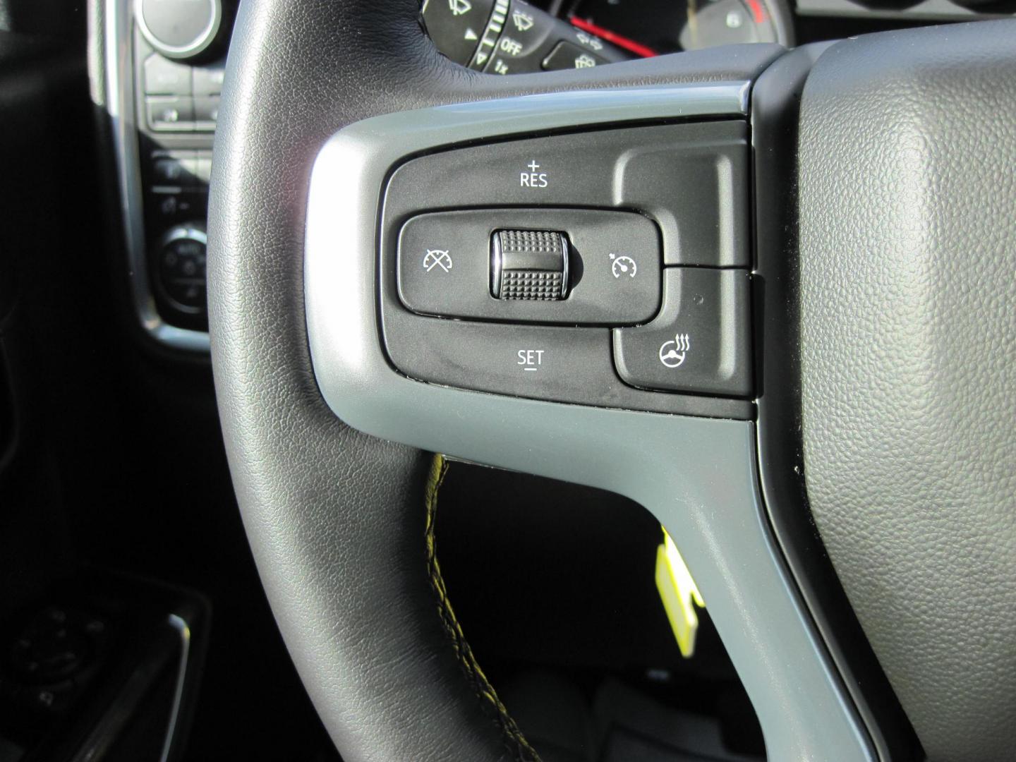 2022 red /black Chevrolet Silverado 1500 LTZ Crew Cab 4WD (1GCUYGET2NZ) with an 3.0L L6 DOHC 16V TURBO DIESEL engine, 6A transmission, located at 9530 Old Seward Highway, Anchorage, AK, 99515, (907) 349-3343, 61.134140, -149.865570 - Nice 2022 Chevrolet Silverado 1500 limited LTZ , come take a test drive - Photo#12