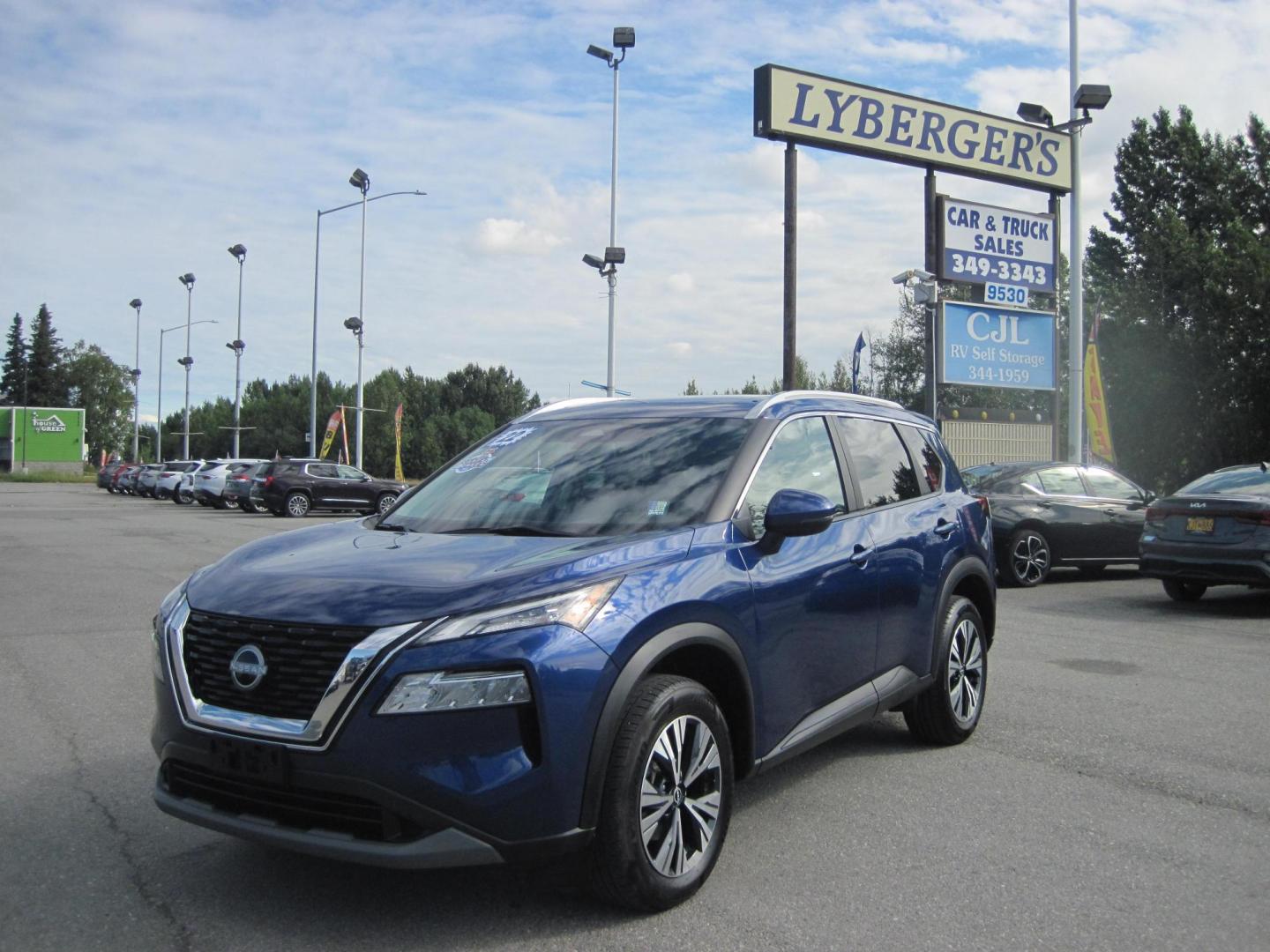 2022 blue /black Nissan Rogue SV AWD (5N1BT3BB3NC) with an 2.5L L4 DOHC 16V engine, CVT transmission, located at 9530 Old Seward Highway, Anchorage, AK, 99515, (907) 349-3343, 61.134140, -149.865570 - 2022 Nissan Rogue SV Premium Package come take a test drive. - Photo#0