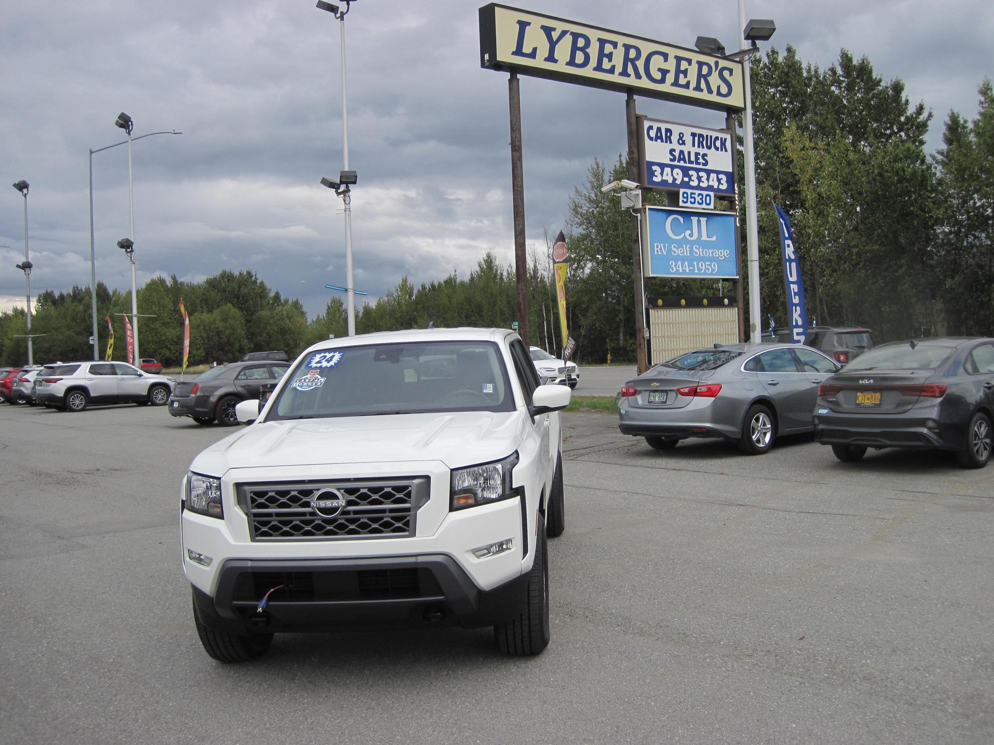photo of 2024 Nissan Frontier S Crew Cab 4WD