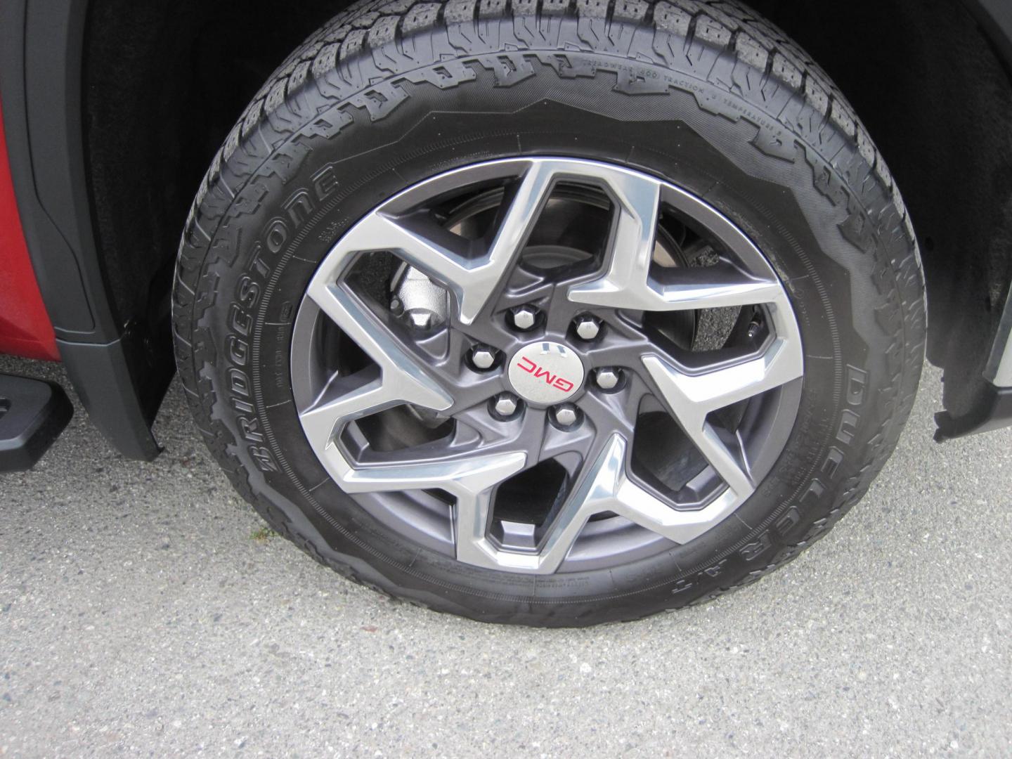 2023 red /black GMC Sierra 1500 SLT Crew Cab 4WD (3GTUUDED9PG) with an 5.3L V8 OHV 16V engine, 6A transmission, located at 9530 Old Seward Highway, Anchorage, AK, 99515, (907) 349-3343, 61.134140, -149.865570 - Nice 2023 GMC Sierra 1500 SLT with X31-OFF ROAD package - Photo#8