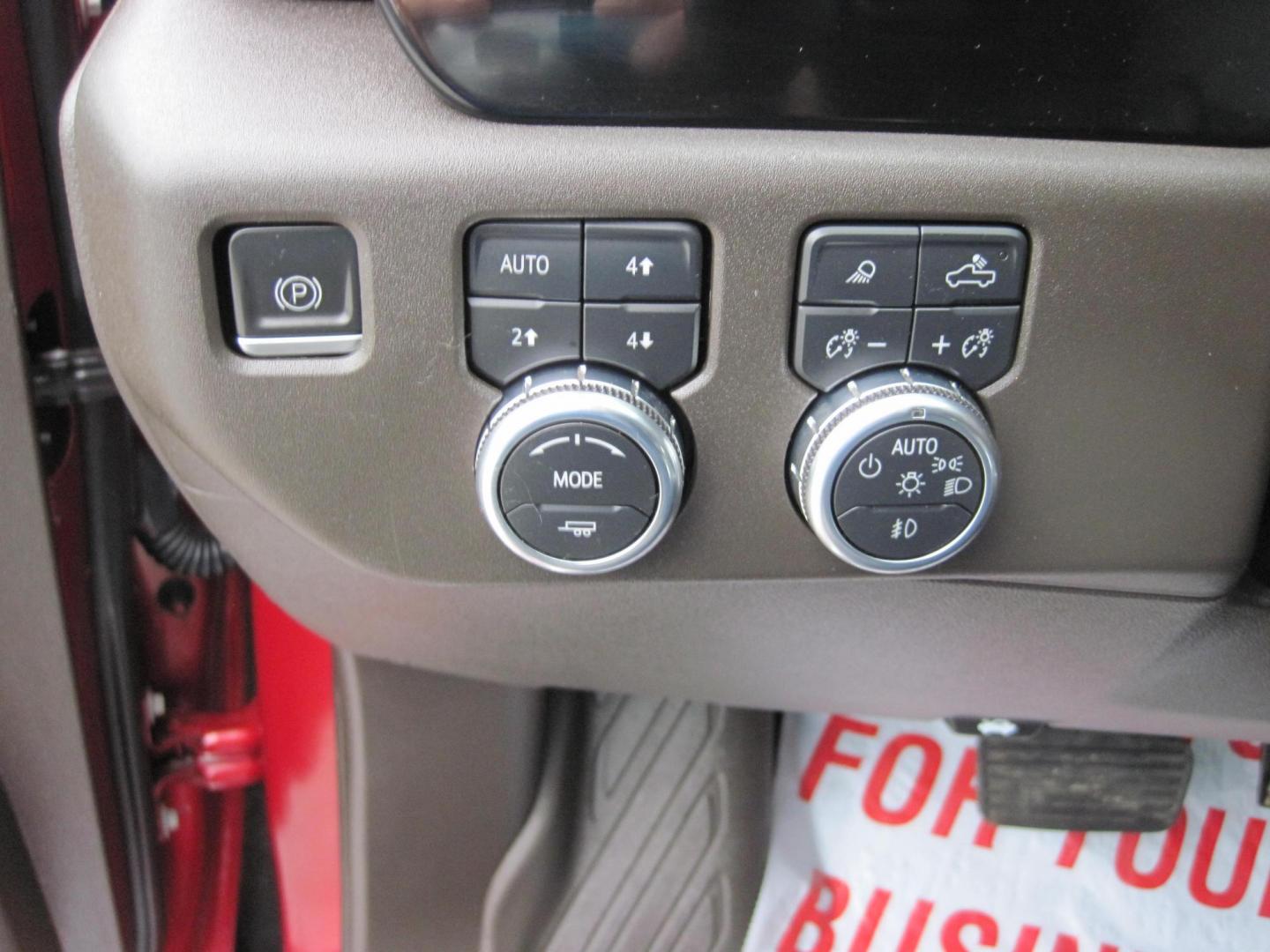 2023 red /black GMC Sierra 1500 SLT Crew Cab 4WD (3GTUUDED9PG) with an 5.3L V8 OHV 16V engine, 6A transmission, located at 9530 Old Seward Highway, Anchorage, AK, 99515, (907) 349-3343, 61.134140, -149.865570 - Nice 2023 GMC Sierra 1500 SLT with X31-OFF ROAD package - Photo#15