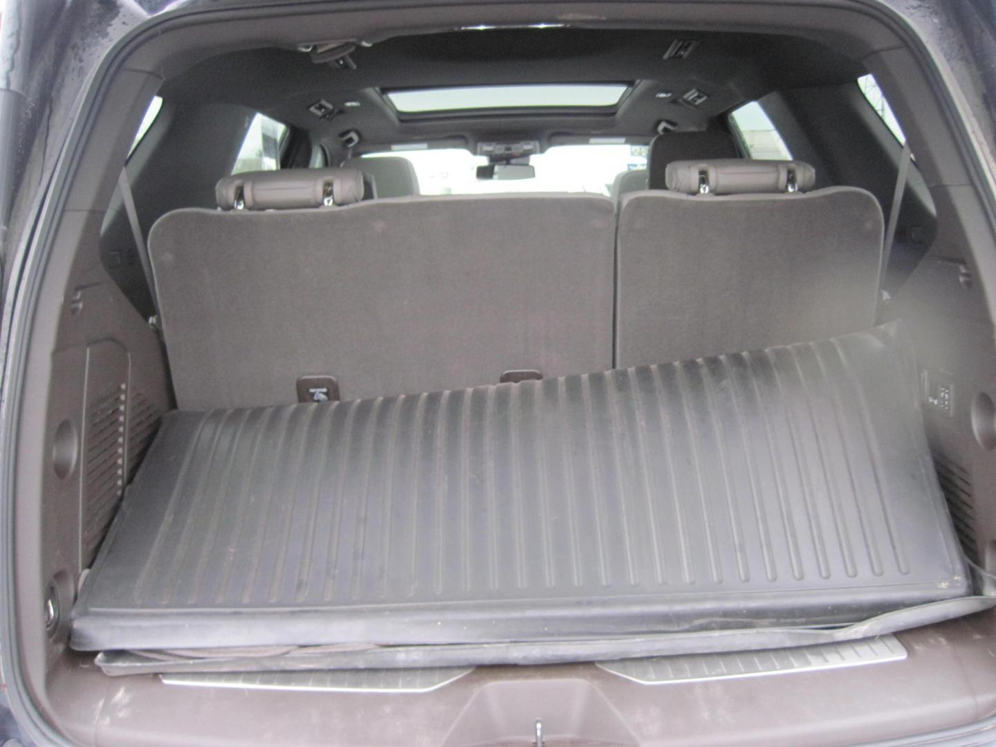 2023 blue /brown Chevrolet Tahoe Z71 (1GNSKPKL3PR) with an 6.2L V8 OHV 16V engine, 10A transmission, located at 9530 Old Seward Highway, Anchorage, AK, 99515, (907) 349-3343, 61.134140, -149.865570 - Loaded 2023 Chevrolet Tahoe Z71 come take a test drive - Photo#5
