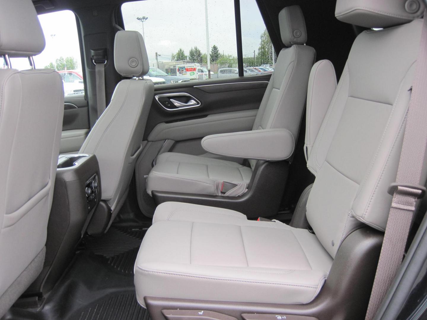2023 blue /brown Chevrolet Tahoe Z71 (1GNSKPKL3PR) with an 6.2L V8 OHV 16V engine, 10A transmission, located at 9530 Old Seward Highway, Anchorage, AK, 99515, (907) 349-3343, 61.134140, -149.865570 - Loaded 2023 Chevrolet Tahoe Z71 come take a test drive - Photo#10