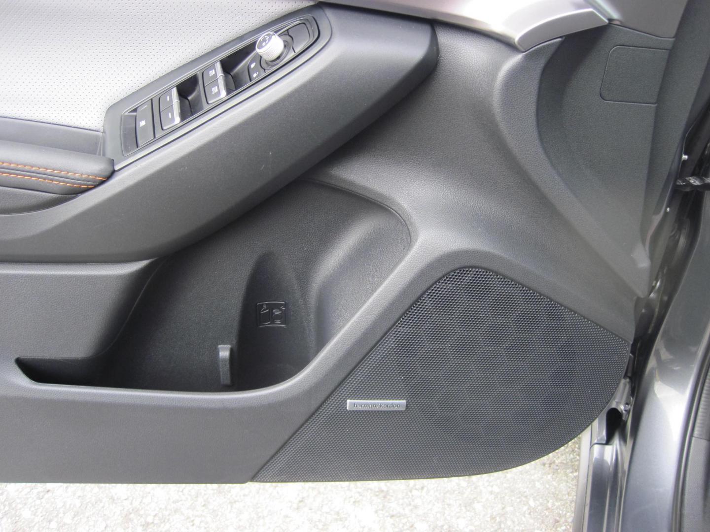 2023 gray /gray Subaru Crosstrek 2.0i Limited CVT (JF2GTHNC4P8) with an 2.0L L4 DOHC 16V engine, CVT transmission, located at 9530 Old Seward Highway, Anchorage, AK, 99515, (907) 349-3343, 61.134140, -149.865570 - Photo#10