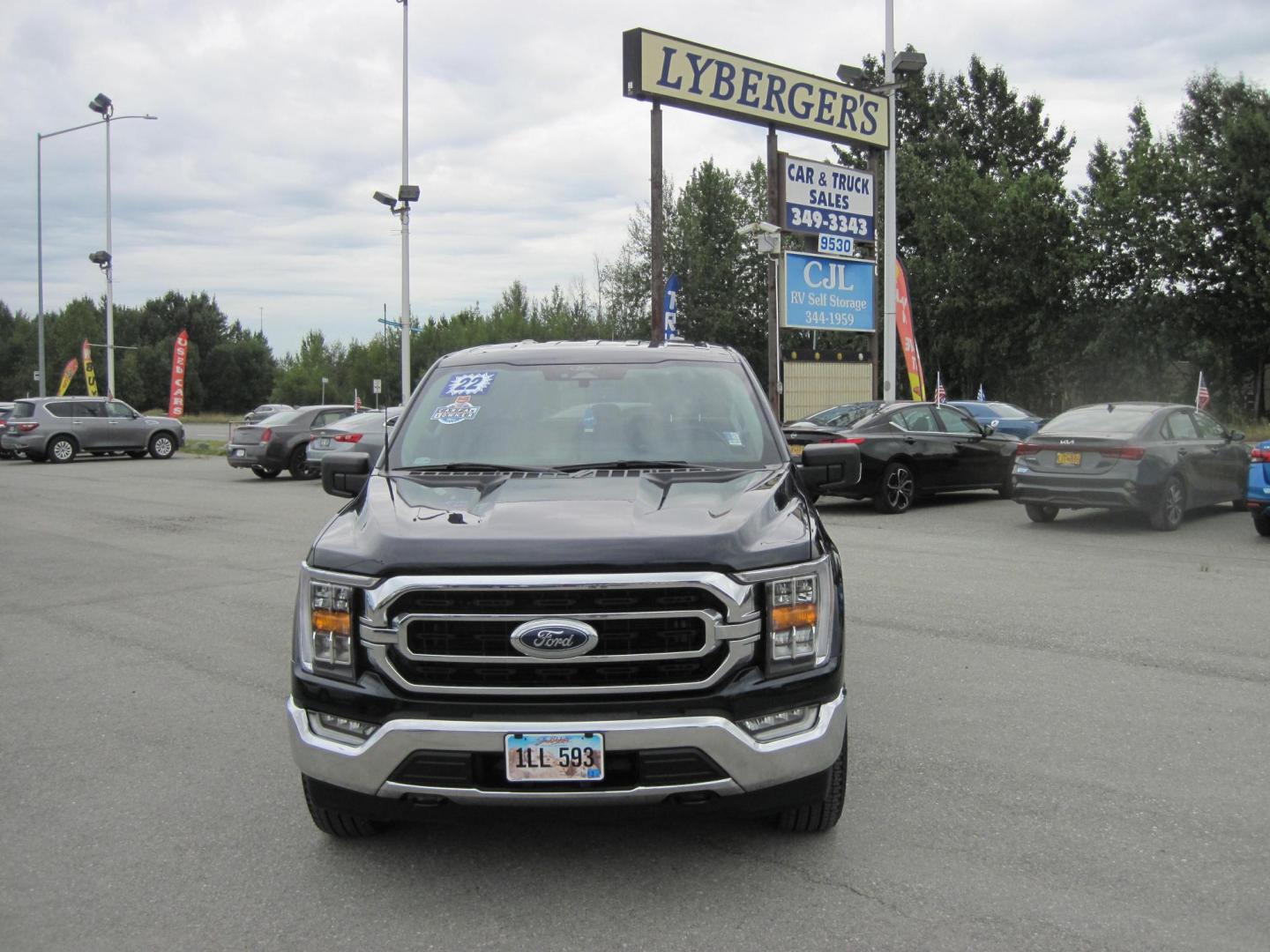 2022 blue /gray Ford F-150 XLT SuperCrew 6.5-ft. Bed 4WD (1FTEW1EP7NK) with an 2.7L V6 DOHC 24V engine, 6A transmission, located at 9530 Old Seward Highway, Anchorage, AK, 99515, (907) 349-3343, 61.134140, -149.865570 - Low miles on this 2022 Ford F150 XLT, come take a test drive. - Photo#1