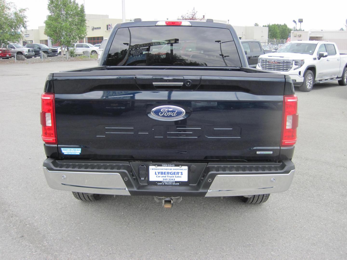 2022 blue /gray Ford F-150 XLT SuperCrew 6.5-ft. Bed 4WD (1FTEW1EP7NK) with an 2.7L V6 DOHC 24V engine, 6A transmission, located at 9530 Old Seward Highway, Anchorage, AK, 99515, (907) 349-3343, 61.134140, -149.865570 - Low miles on this 2022 Ford F150 XLT, come take a test drive. - Photo#3