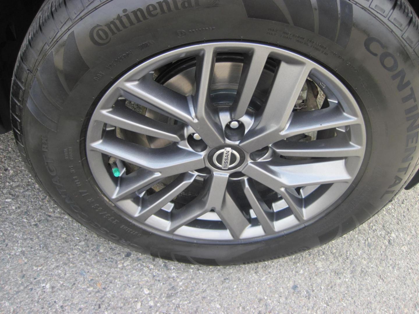 2021 blue /black Nissan Rogue S AWD (5N1AT3AB5MC) with an 2.5L L4 DOHC 16V engine, CVT transmission, located at 9530 Old Seward Highway, Anchorage, AK, 99515, (907) 349-3343, 61.134140, -149.865570 - Low Miles on this Nissan Rogue come take a test drive - Photo#5