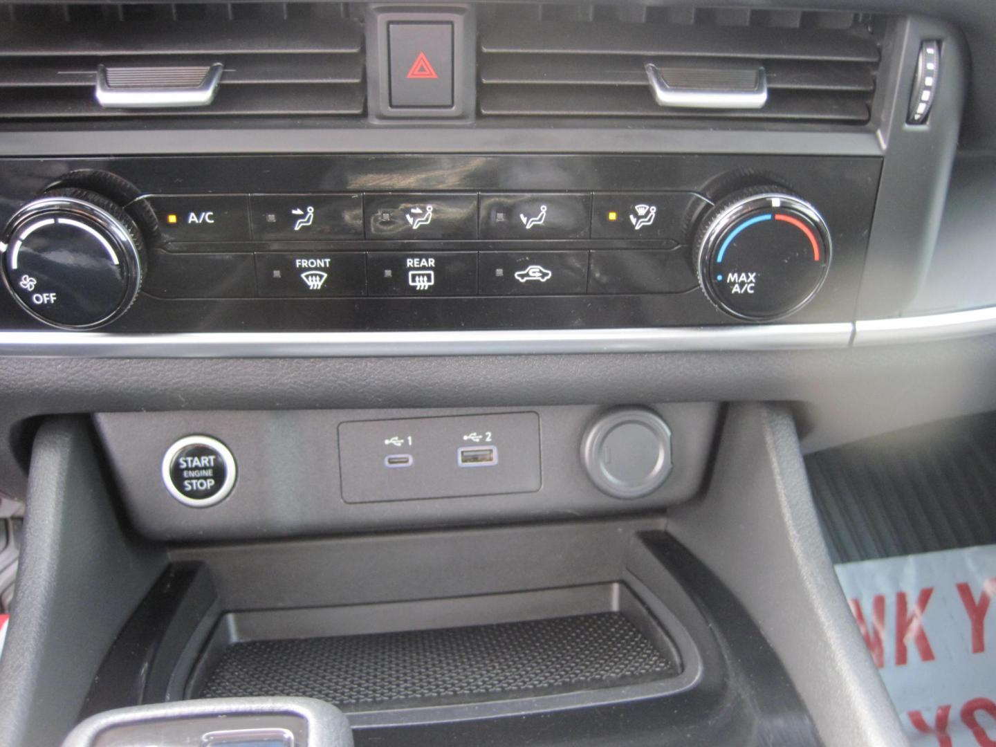 2021 blue /black Nissan Rogue S AWD (5N1AT3AB5MC) with an 2.5L L4 DOHC 16V engine, CVT transmission, located at 9530 Old Seward Highway, Anchorage, AK, 99515, (907) 349-3343, 61.134140, -149.865570 - Low Miles on this Nissan Rogue come take a test drive - Photo#14