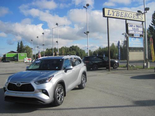 2022 Toyota Highlander XLE Nav AWD V6