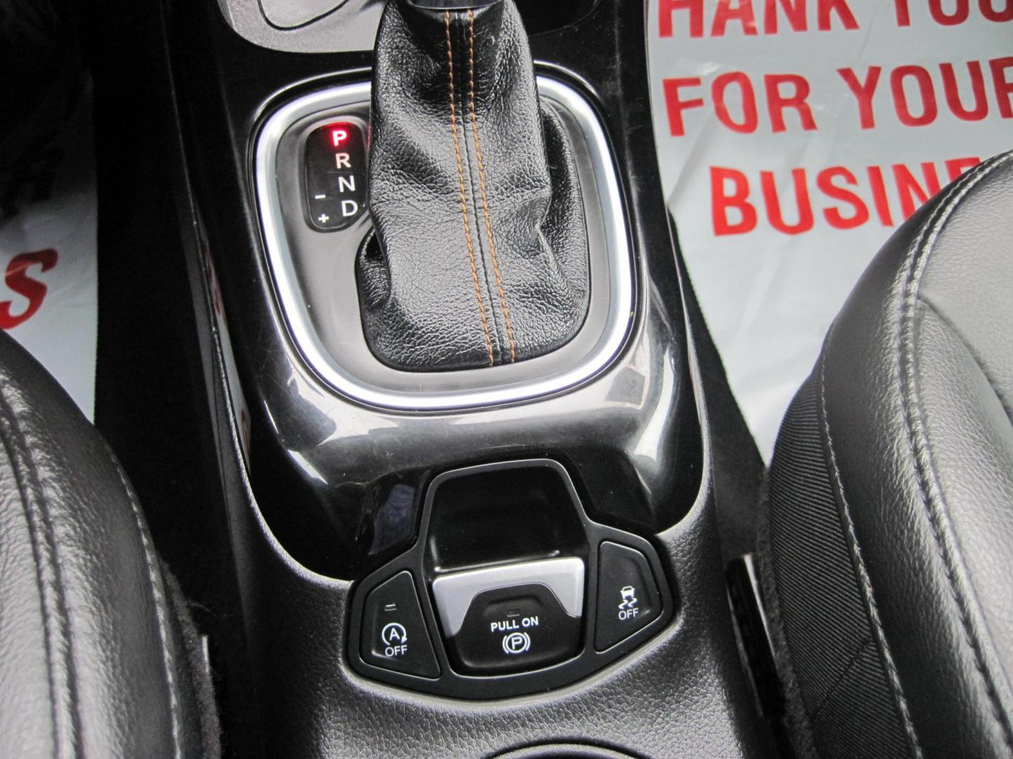 2020 silver /black Jeep Compass Limited 4WD (3C4NJDCB3LT) with an 2.4L L4 DOHC 16V engine, CVT transmission, located at 9530 Old Seward Highway, Anchorage, AK, 99515, (907) 349-3343, 61.134140, -149.865570 - 2020 Jeep Compass Limited come take a test drive - Photo#16