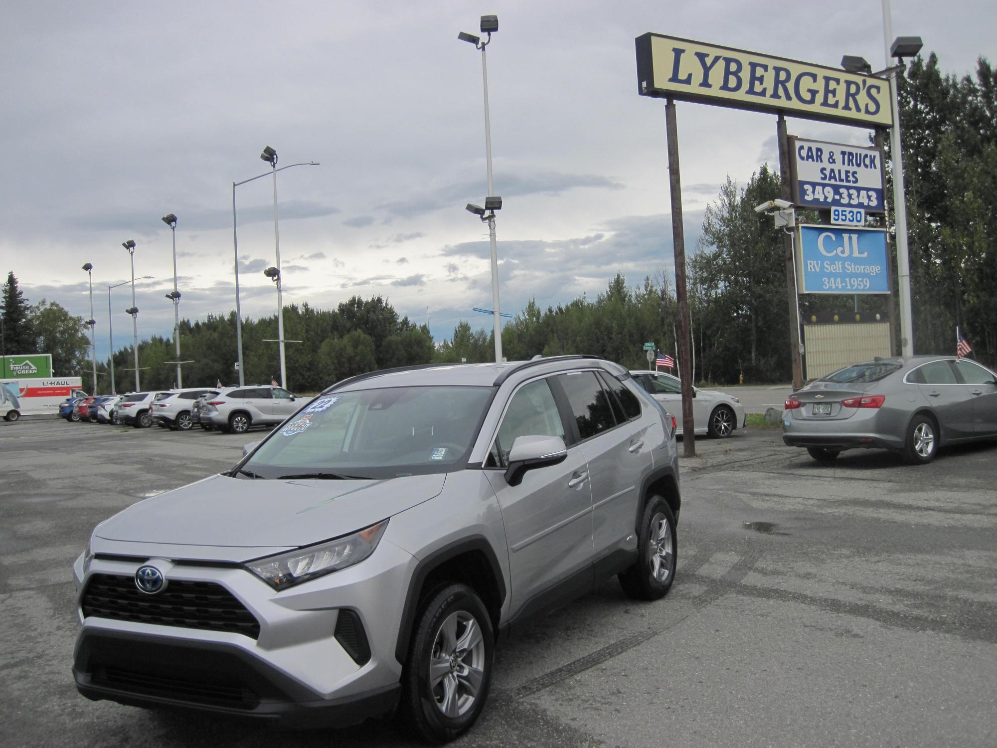 photo of 2022 Toyota RAV4 Hybrid LE