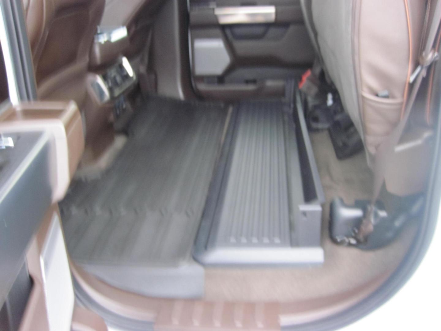 2023 white /brown Ford F-150 King Ranch SuperCrew 4WD (1FTFW1E52PF) with an 5.0L V8 OHV 16V engine, 6A transmission, located at 9530 Old Seward Highway, Anchorage, AK, 99515, (907) 349-3343, 61.134140, -149.865570 - Photo#9
