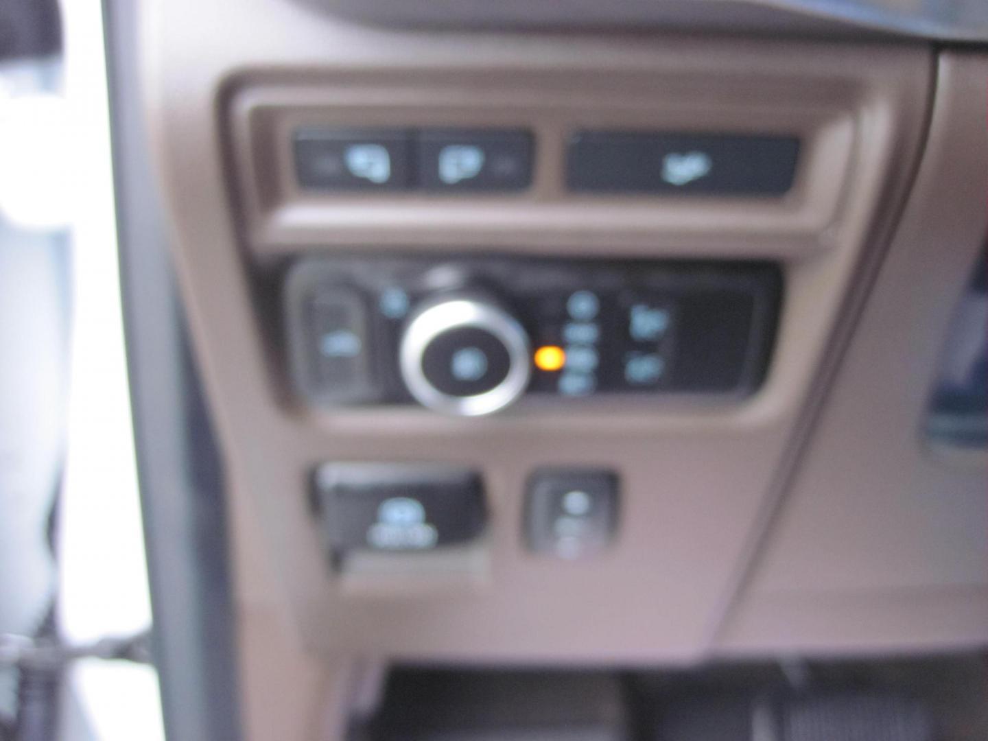 2023 white /brown Ford F-150 King Ranch SuperCrew 4WD (1FTFW1E52PF) with an 5.0L V8 OHV 16V engine, 6A transmission, located at 9530 Old Seward Highway, Anchorage, AK, 99515, (907) 349-3343, 61.134140, -149.865570 - Photo#12