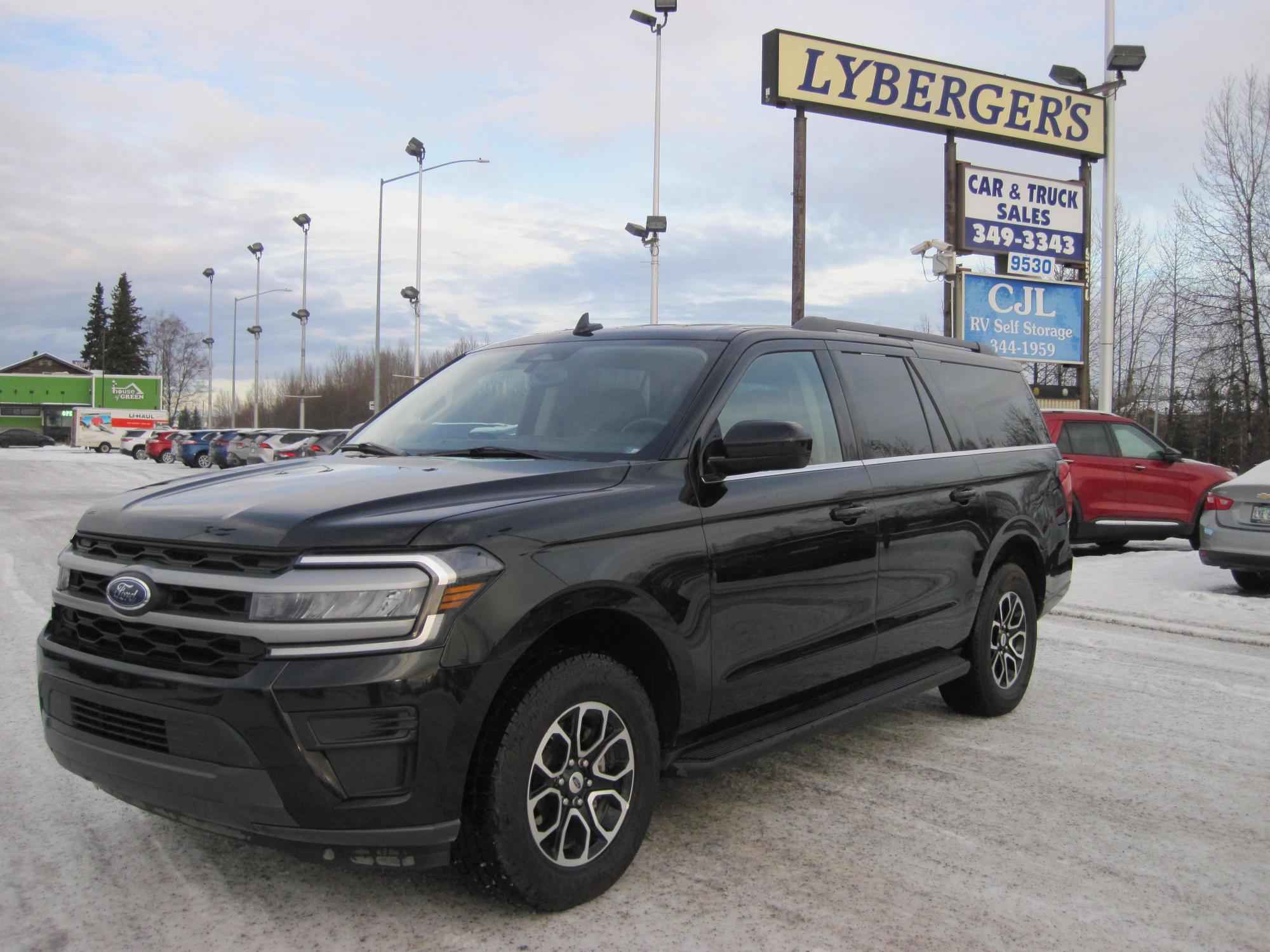 photo of 2024 Ford Expedition MAX XLT 4WD