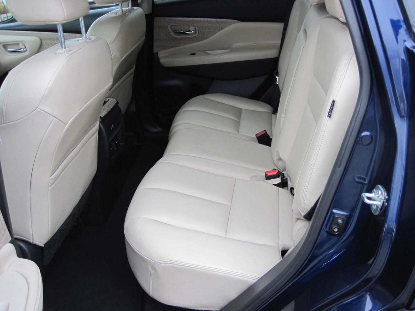 2023 blue /black Nissan Murano SV AWD (5N1AZ2BS0PC) with an 3.5L V6 DOHC 24V engine, CVT transmission, located at 9530 Old Seward Highway, Anchorage, AK, 99515, (907) 349-3343, 61.134140, -149.865570 - Photo#8