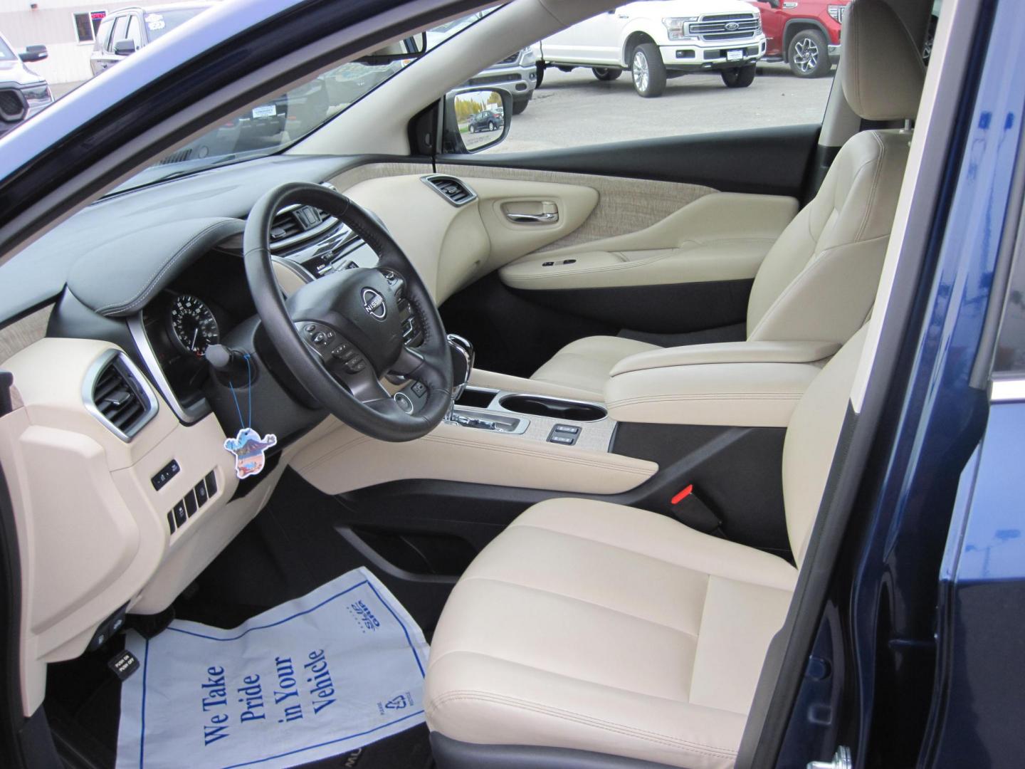 2023 blue /black Nissan Murano SV AWD (5N1AZ2BS0PC) with an 3.5L V6 DOHC 24V engine, CVT transmission, located at 9530 Old Seward Highway, Anchorage, AK, 99515, (907) 349-3343, 61.134140, -149.865570 - Photo#10