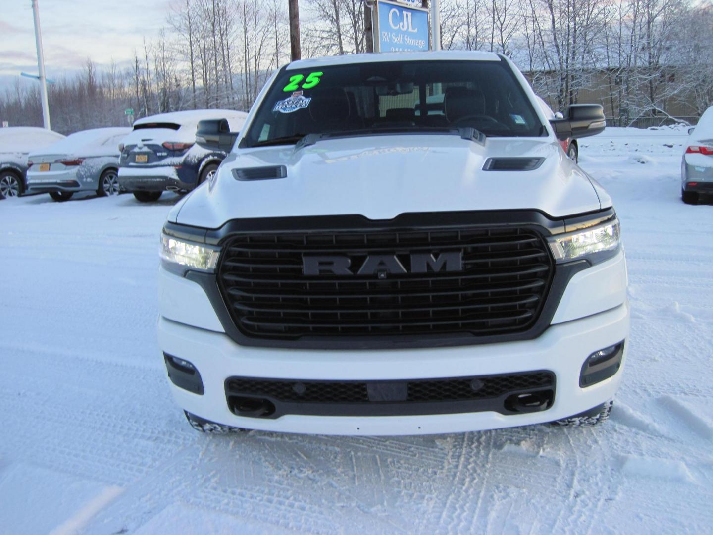 2025 white /black RAM 1500 Laramie Crew Cab 4WD (1C6SRFRP6SN) with an 3.0L V6 DOHC 24V TURBO engine, 8A transmission, located at 9530 Old Seward Highway, Anchorage, AK, 99515, (907) 349-3343, 61.134140, -149.865570 - Photo#2