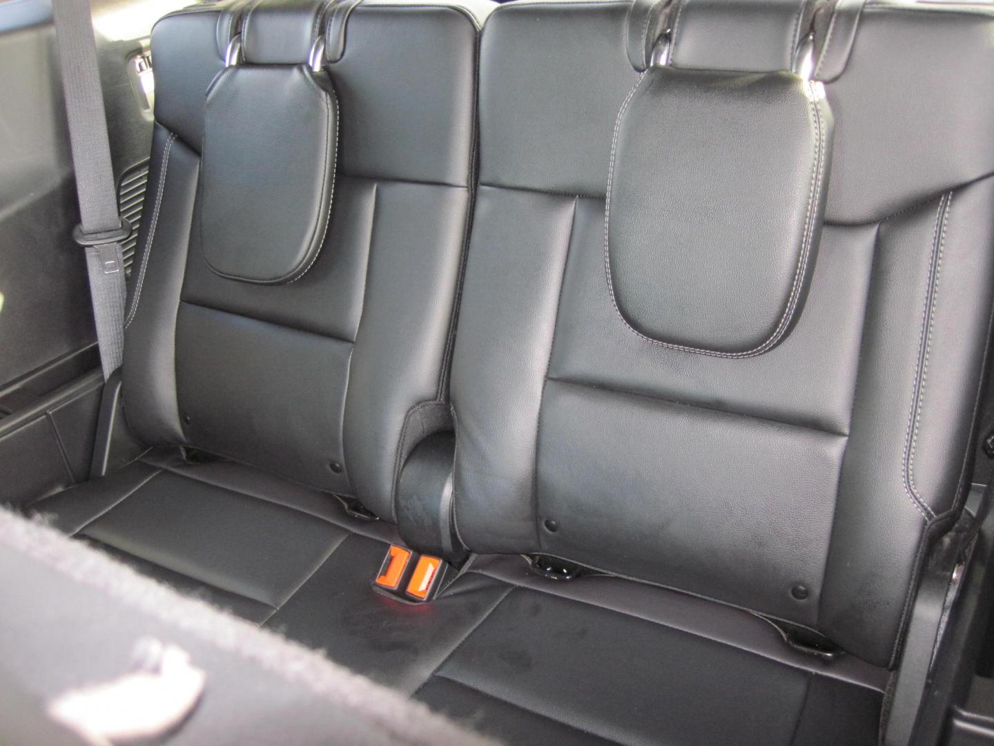 2022 red /black Ford Explorer Limited AWD (1FMSK8FH3NG) with an 2.3L L4 DOHC 16V engine, 10A transmission, located at 9530 Old Seward Highway, Anchorage, AK, 99515, (907) 349-3343, 61.134140, -149.865570 - Photo#8