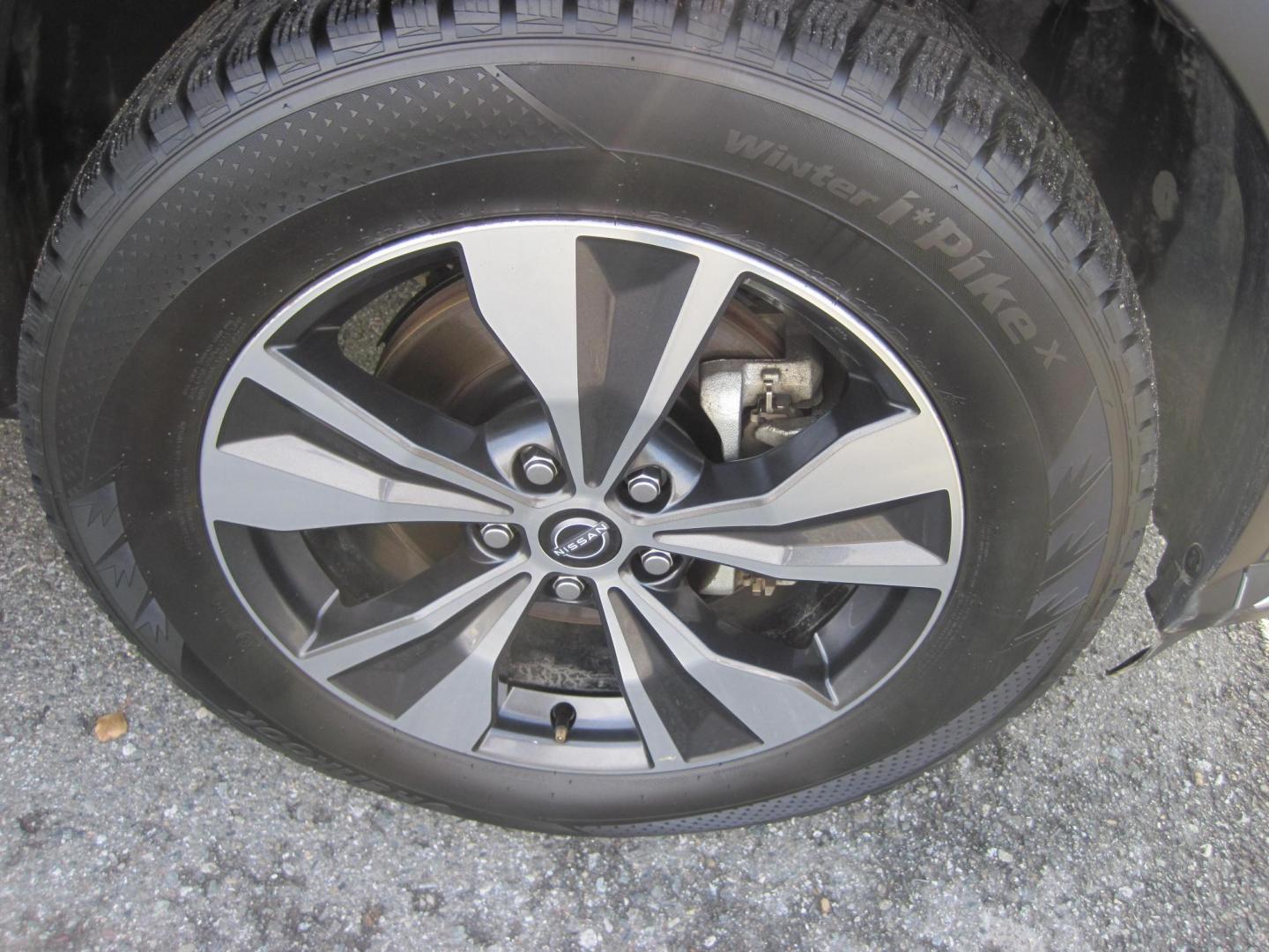 2023 gray /black Nissan Murano SV AWD (5N1AZ2BS3PC) with an 3.5L V6 DOHC 24V engine, CVT transmission, located at 9530 Old Seward Highway, Anchorage, AK, 99515, (907) 349-3343, 61.134140, -149.865570 - Nice 2023 Nissan Murano SV come take a test drive - Photo#7