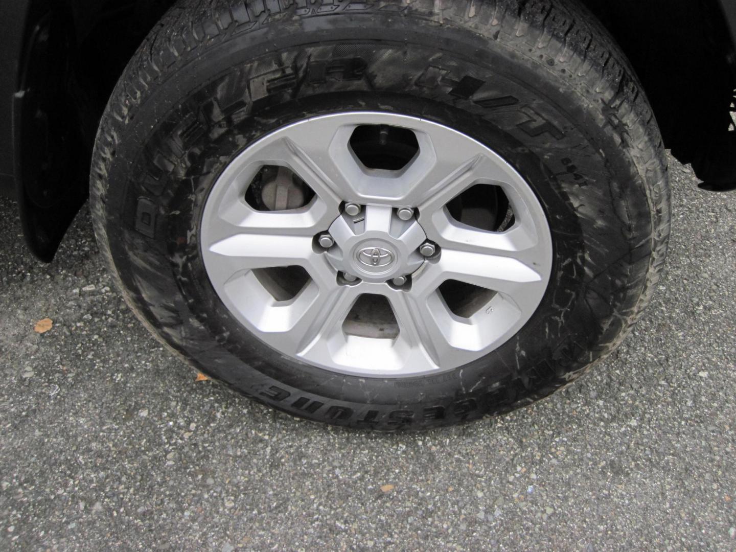 2023 gray /black Toyota 4Runner SR5 4WD (JTEMU5JR1P6) with an 4.0L V6 DOHC 24V engine, 5A transmission, located at 9530 Old Seward Highway, Anchorage, AK, 99515, (907) 349-3343, 61.134140, -149.865570 - Nice Toyota 4Runner with third row seat, come take a test drive - Photo#3