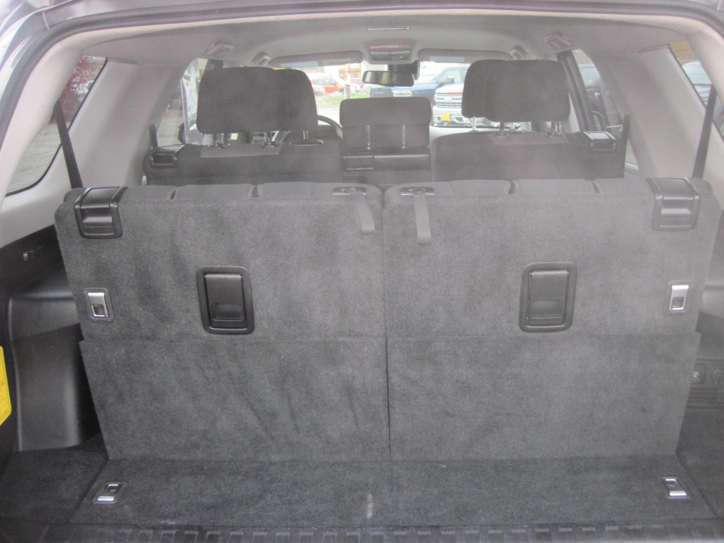 2023 gray /black Toyota 4Runner SR5 4WD (JTEMU5JR1P6) with an 4.0L V6 DOHC 24V engine, 5A transmission, located at 9530 Old Seward Highway, Anchorage, AK, 99515, (907) 349-3343, 61.134140, -149.865570 - Nice Toyota 4Runner with third row seat, come take a test drive - Photo#6