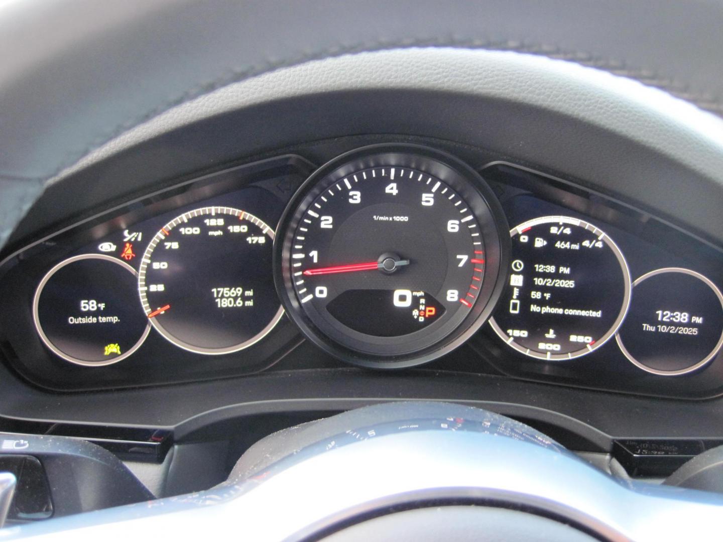 2023 white /gray Porsche Cayenne Coupe (WP1BA2AYXPD) with an 2.9L V6 DOHC 24V engine, 8A transmission, located at 9530 Old Seward Highway, Anchorage, AK, 99515, (907) 349-3343, 61.134140, -149.865570 - Photo#14