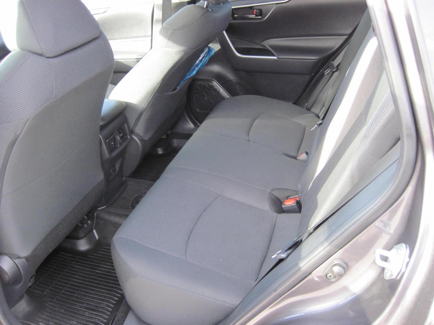 2024 gray /gray Toyota RAV4 LE AWD (2T3G1RFV9RC) with an 2.5L L4 DOHC 16V engine, 8A transmission, located at 9530 Old Seward Highway, Anchorage, AK, 99515, (907) 349-3343, 61.134140, -149.865570 - Nice Low miles on this 2024 Toyota Rav4 LE come take a test drive. - Photo#8