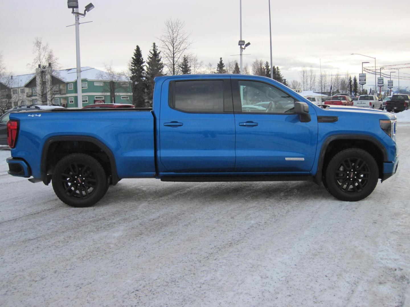 2023 blue /black GMC Sierra 1500 Elevation Crew Cab 4WD (3GTPUCEK9PG) with an 2.7L L4 DOHC 16V TURBO engine, 6A transmission, located at 9530 Old Seward Highway, Anchorage, AK, 99515, (907) 349-3343, 61.134140, -149.865570 - in transit - Photo#3