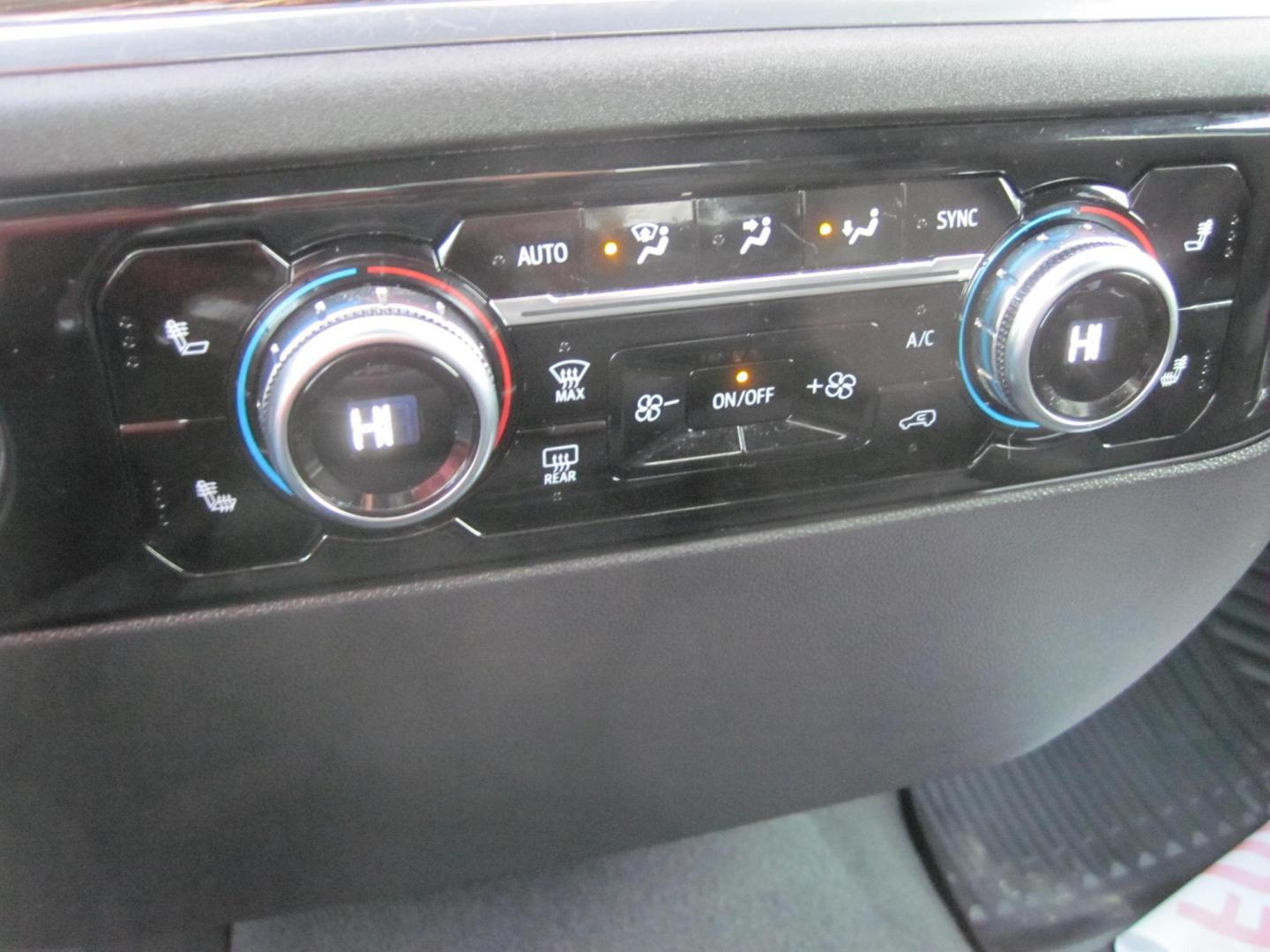 2023 blue /black GMC Sierra 1500 Elevation Crew Cab 4WD (3GTPUCEK9PG) with an 2.7L L4 DOHC 16V TURBO engine, 6A transmission, located at 9530 Old Seward Highway, Anchorage, AK, 99515, (907) 349-3343, 61.134140, -149.865570 - in transit - Photo#15