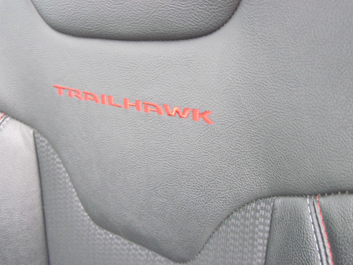 2023 silver /black Jeep Compass Trailhawk 4WD (3C4NJDDN7PT) with an 2.0L L4 DOHC 16V TURBO engine, 9A transmission, located at 9530 Old Seward Highway, Anchorage, AK, 99515, (907) 349-3343, 61.134140, -149.865570 - Nice Jeep Compass Trailhawk come take a test drive - Photo#12